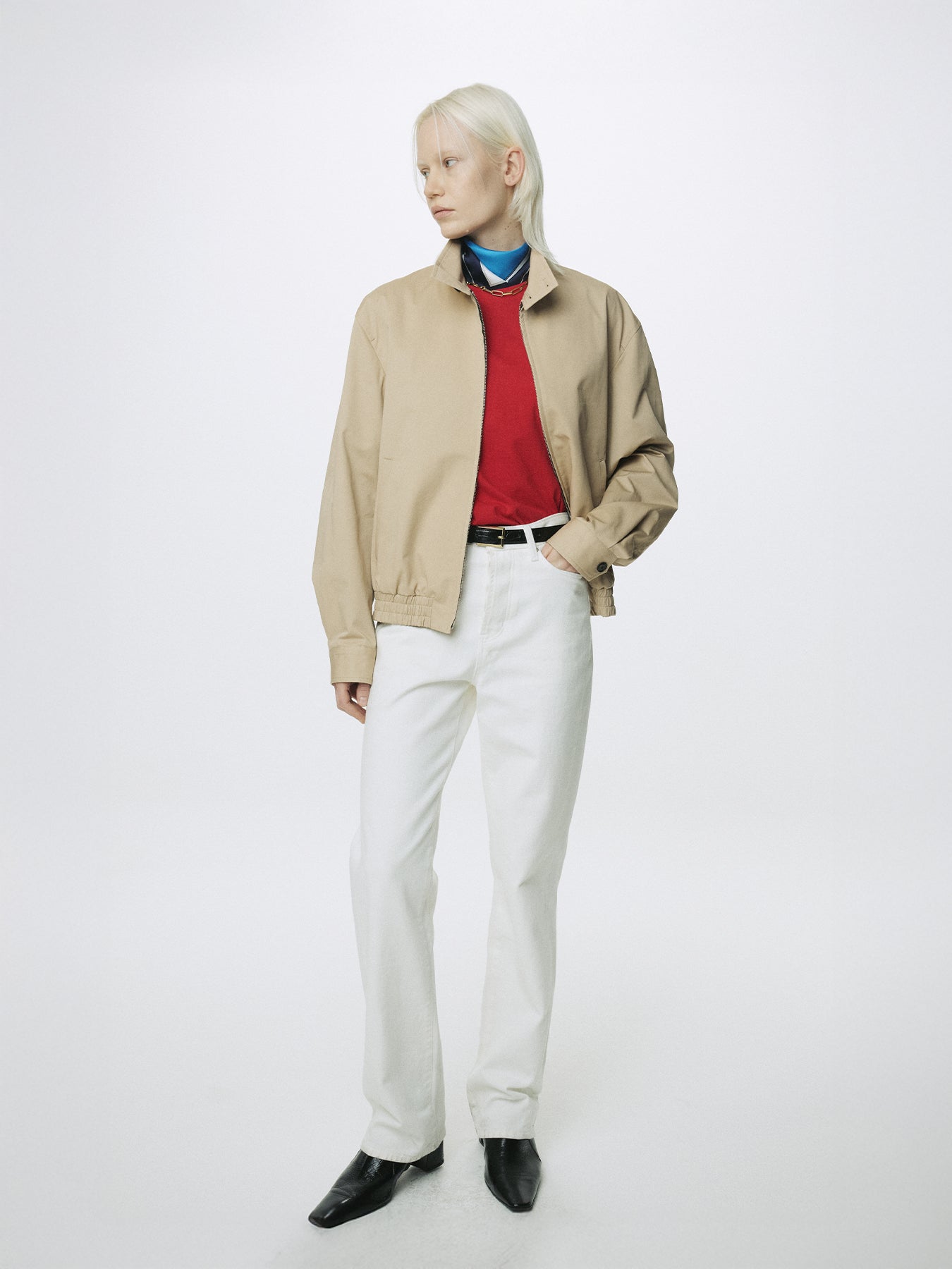 (W) TWISTED SEAM STRAIGHT-LEG DENIM JEANS_ OFF WHITE