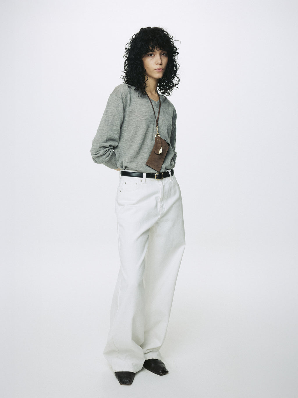 (W) WIDE-LEG BAGGY DENIM JEANS_ OFF WHITE