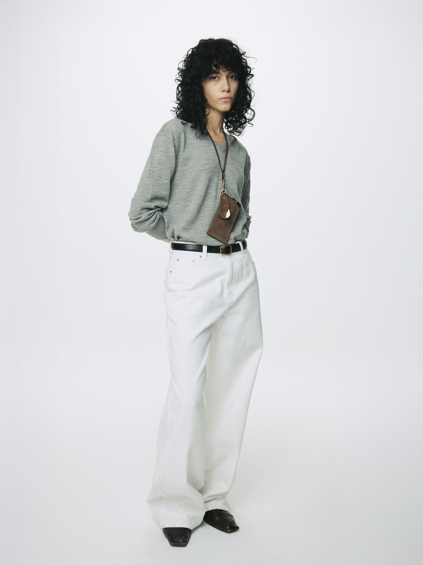 (W) WIDE-LEG BAGGY DENIM JEANS_ OFF WHITE
