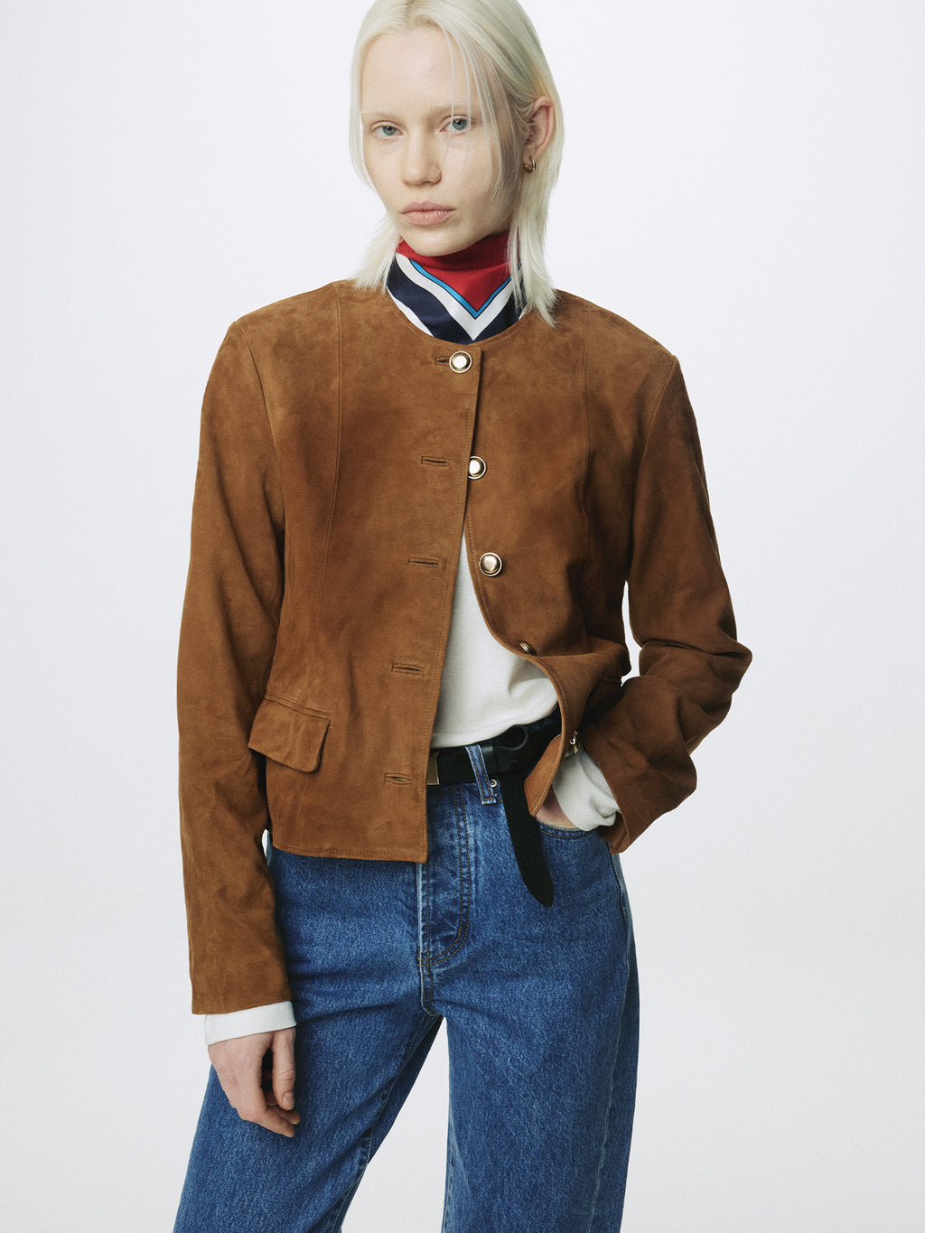 (W) TWISTED SEAM STRAIGHT-LEG DENIM JEANS_ WASHED BLUE