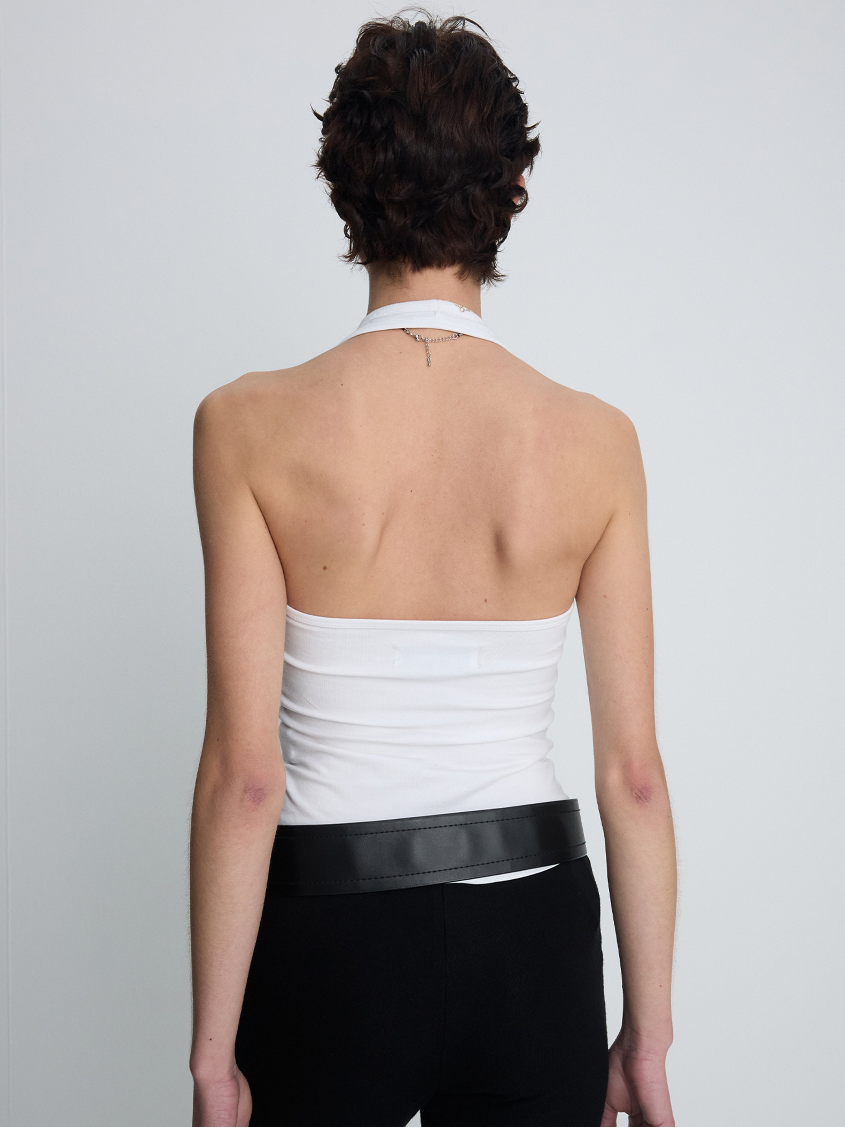 (W) HALTER-NECK SLEEVELESS TOP_ OFF WHITE