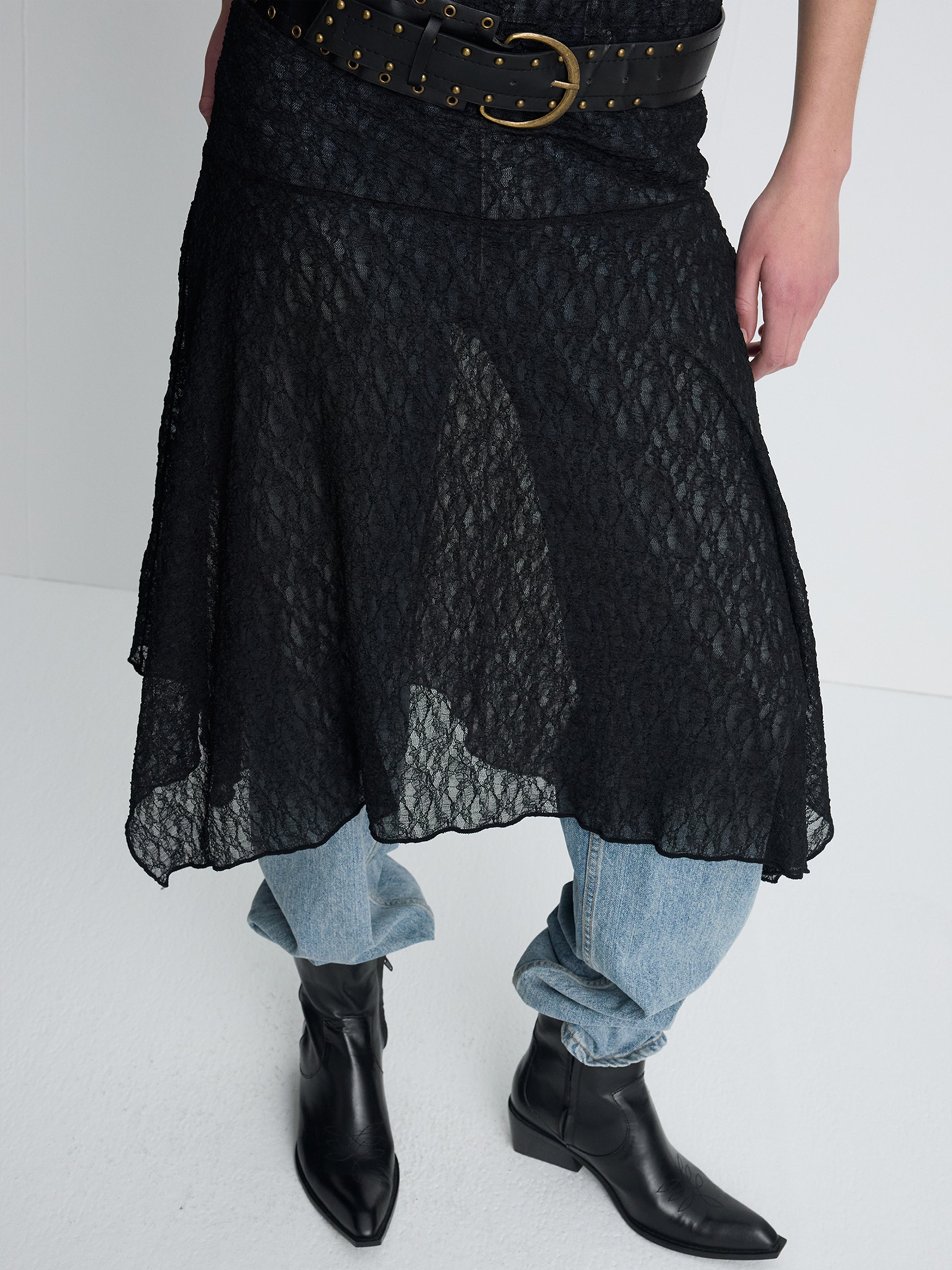(W) LACE SLEEVELESS MAXI DRESS_ BLACK