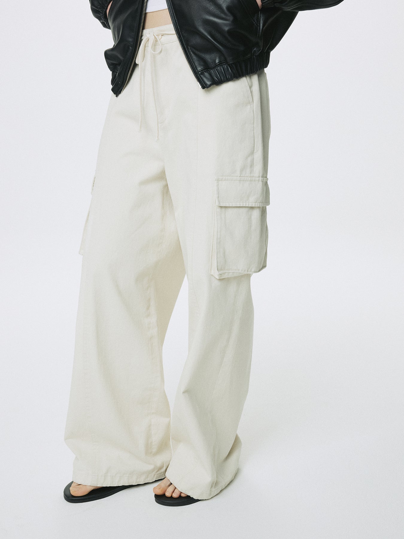 (W) COTTON DRAWSTRING CARGO TROUSERS_ IVORY