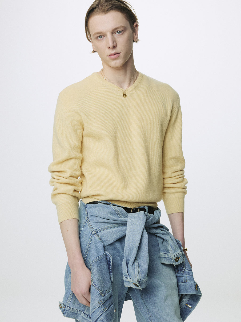 SUPER FINE WOOL COMMANDO V-NECK KNIT_ PALE YELLOW