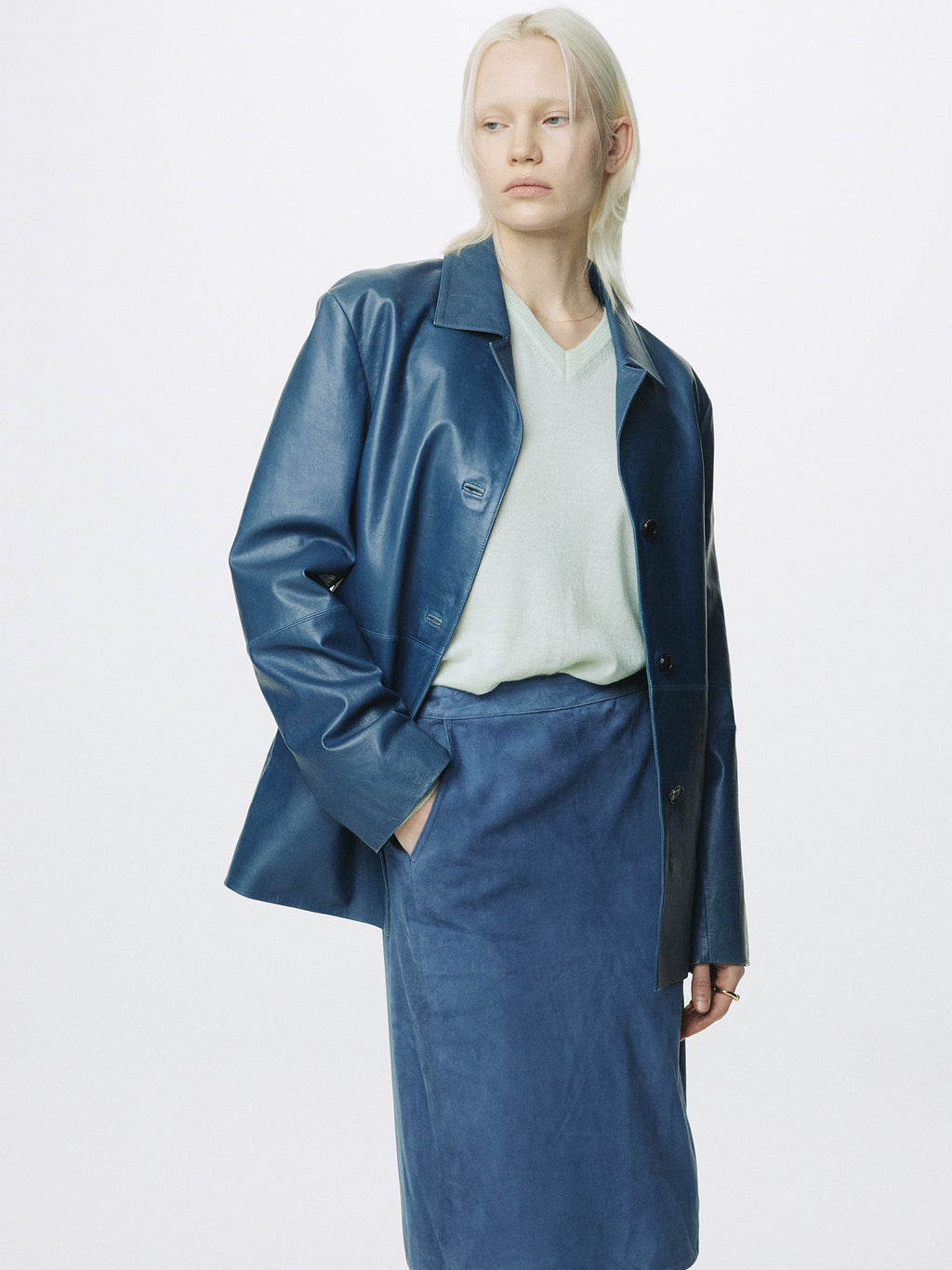 (W) GOAT SUEDE WRAP SKIRT_ MID BLUE