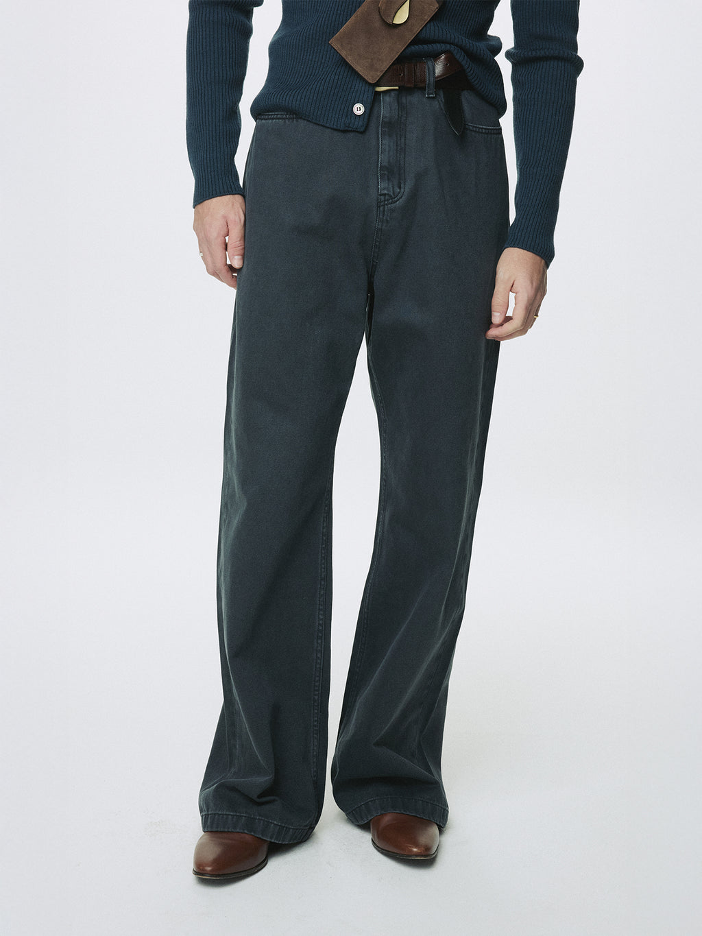 WIDE-LEG DENIM JEANS_ FADED CARBON