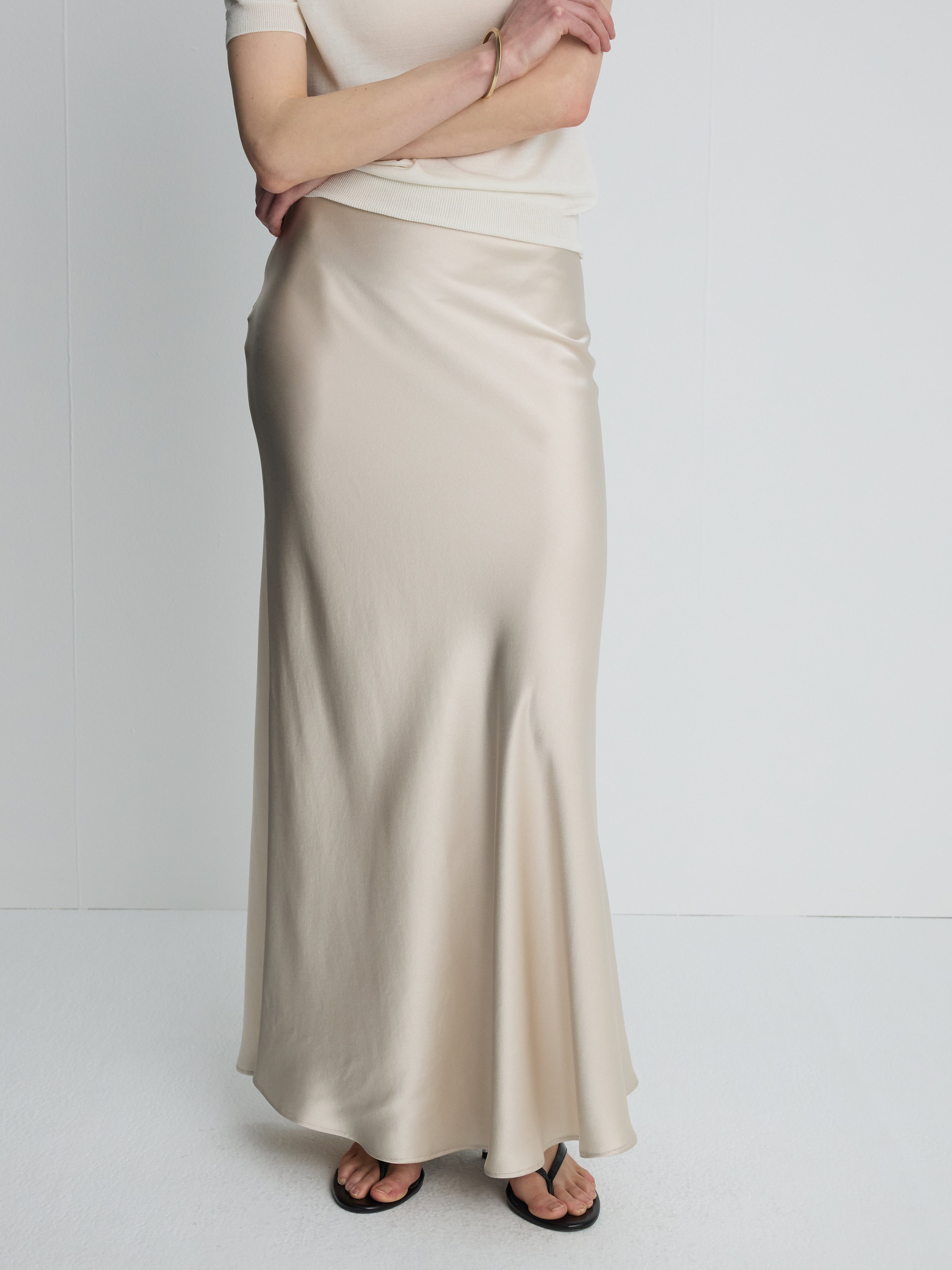 (W) SLIP MAXI SKIRT_ BEIGE