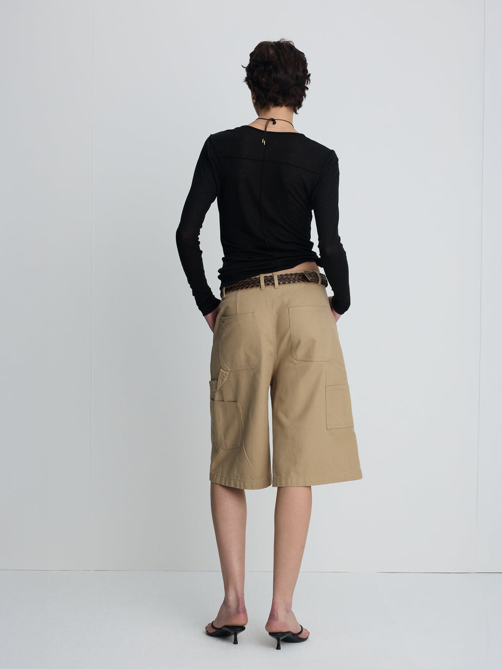 (W) COTTON RELAXED UTILITY SHORTS_ BEIGE