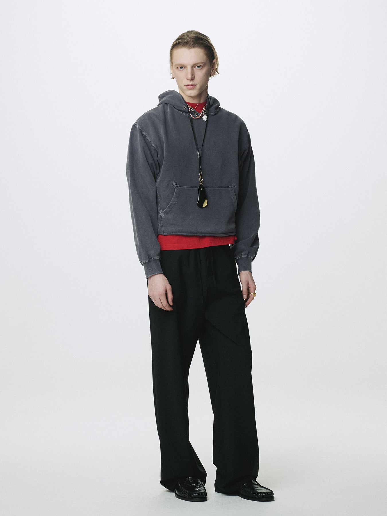 GARMENT DYED RAW EDGE HOODIE_ FADED INK
