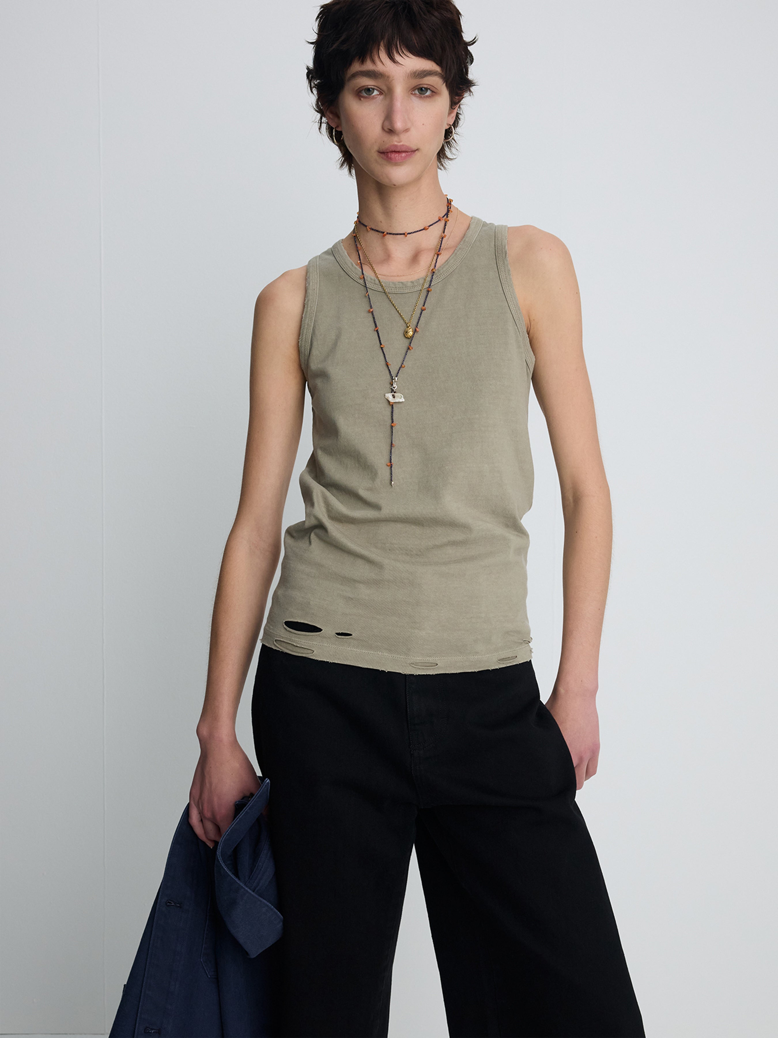 (W) HAND-DISTRESSED REGURAL TANK TOP_ PALE OLIVE