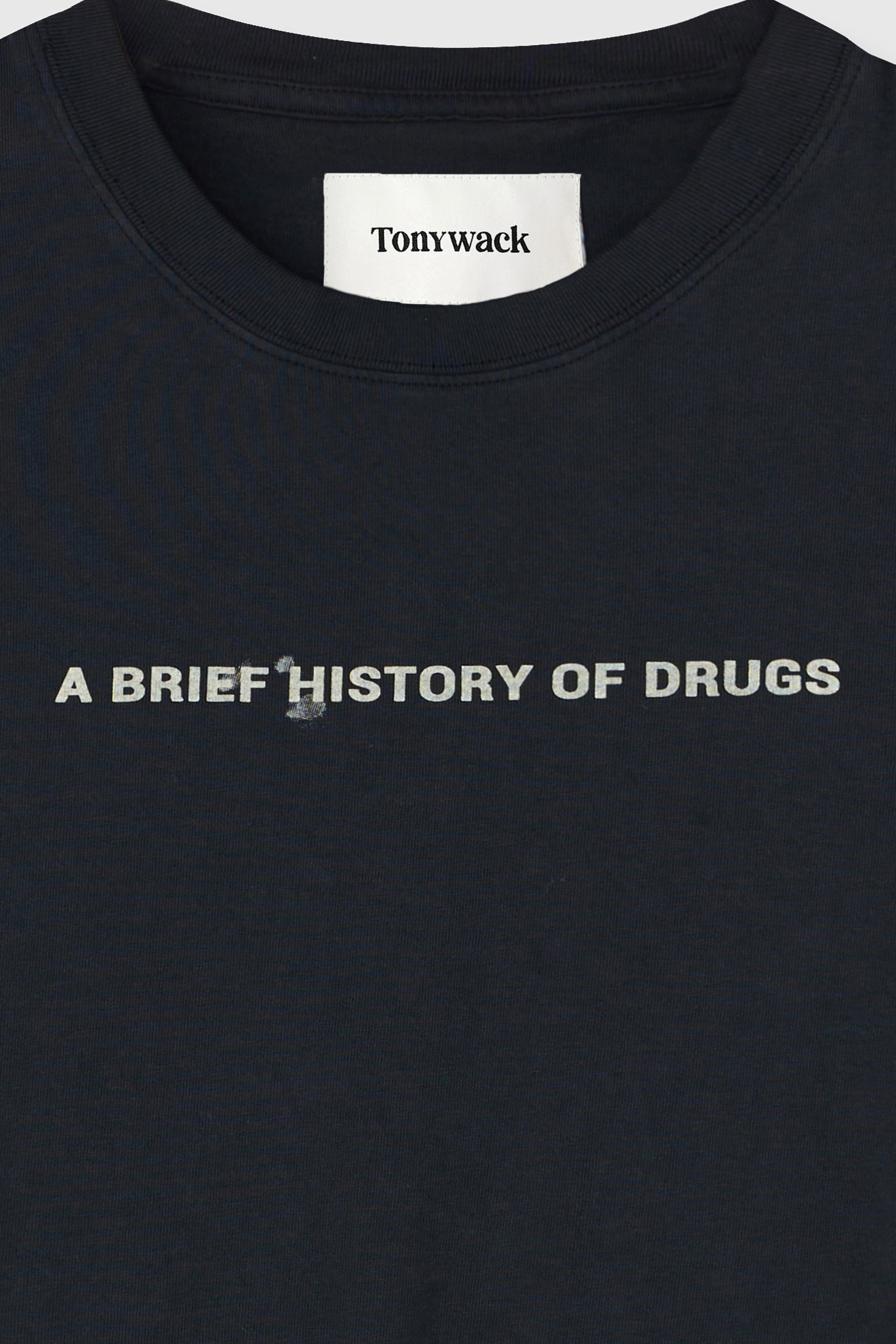 Drug Reference Garment Dyeing T-shirt_ Black Pigment