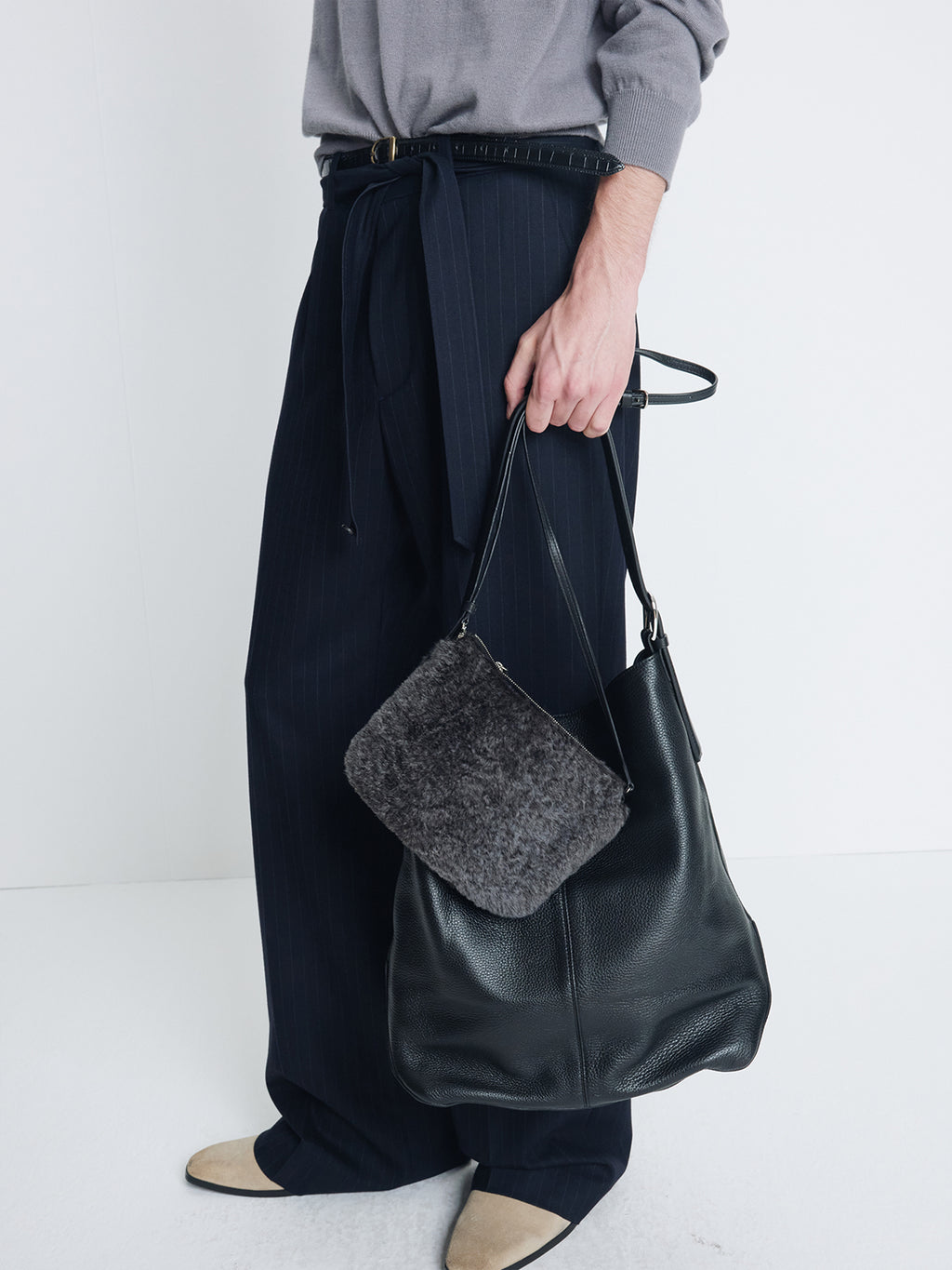 PINSTRIPED WOOL BELTED TROUSERS_ NAVY PINSTRIPE