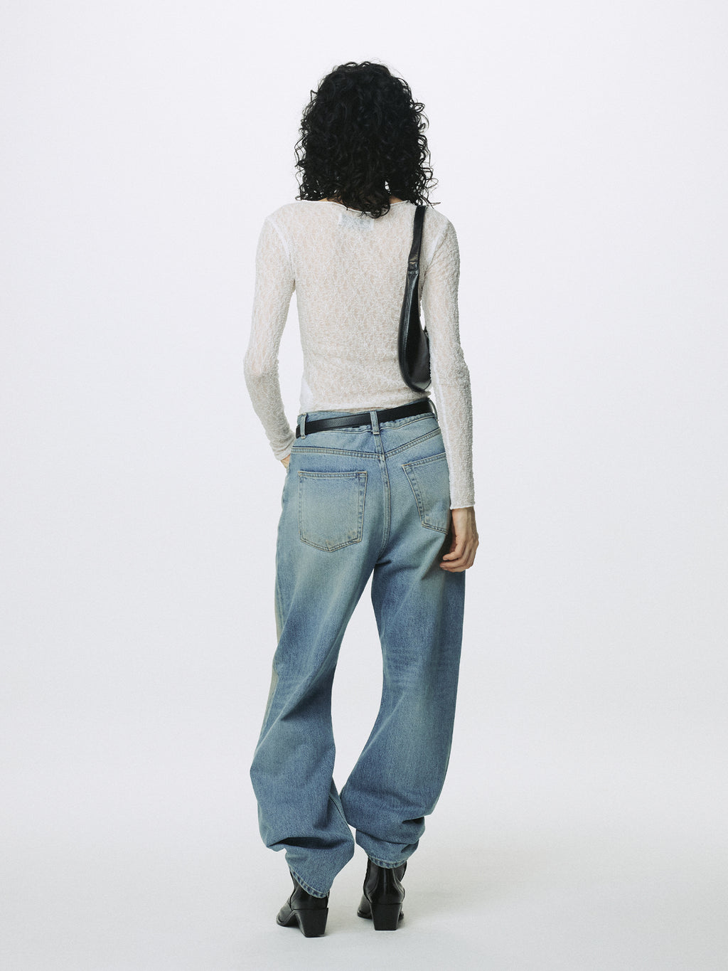(W) LACE LONG SLEEVE TOP_ OFF WHITE