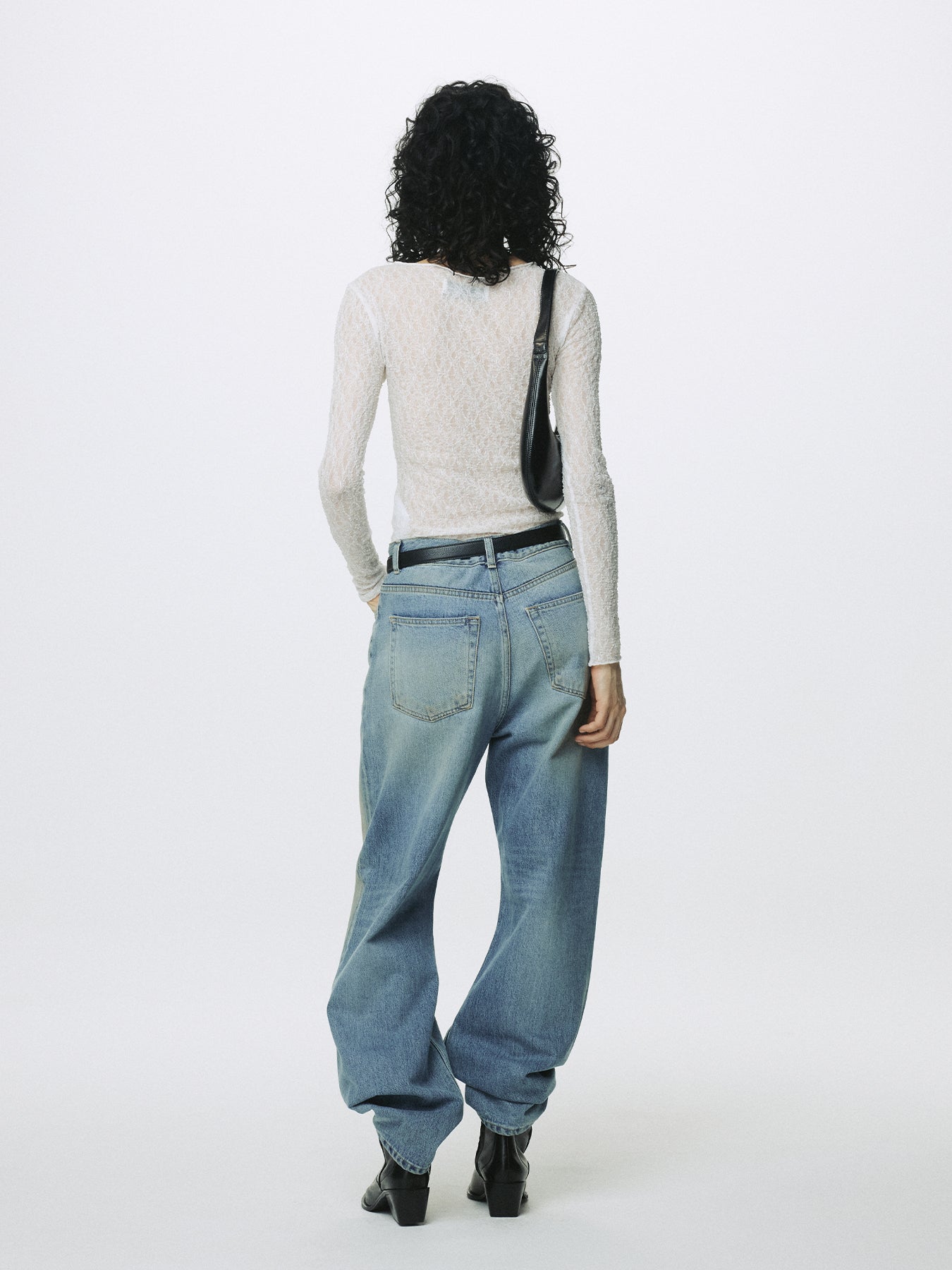 (W) LACE LONG SLEEVE TOP_ OFF WHITE