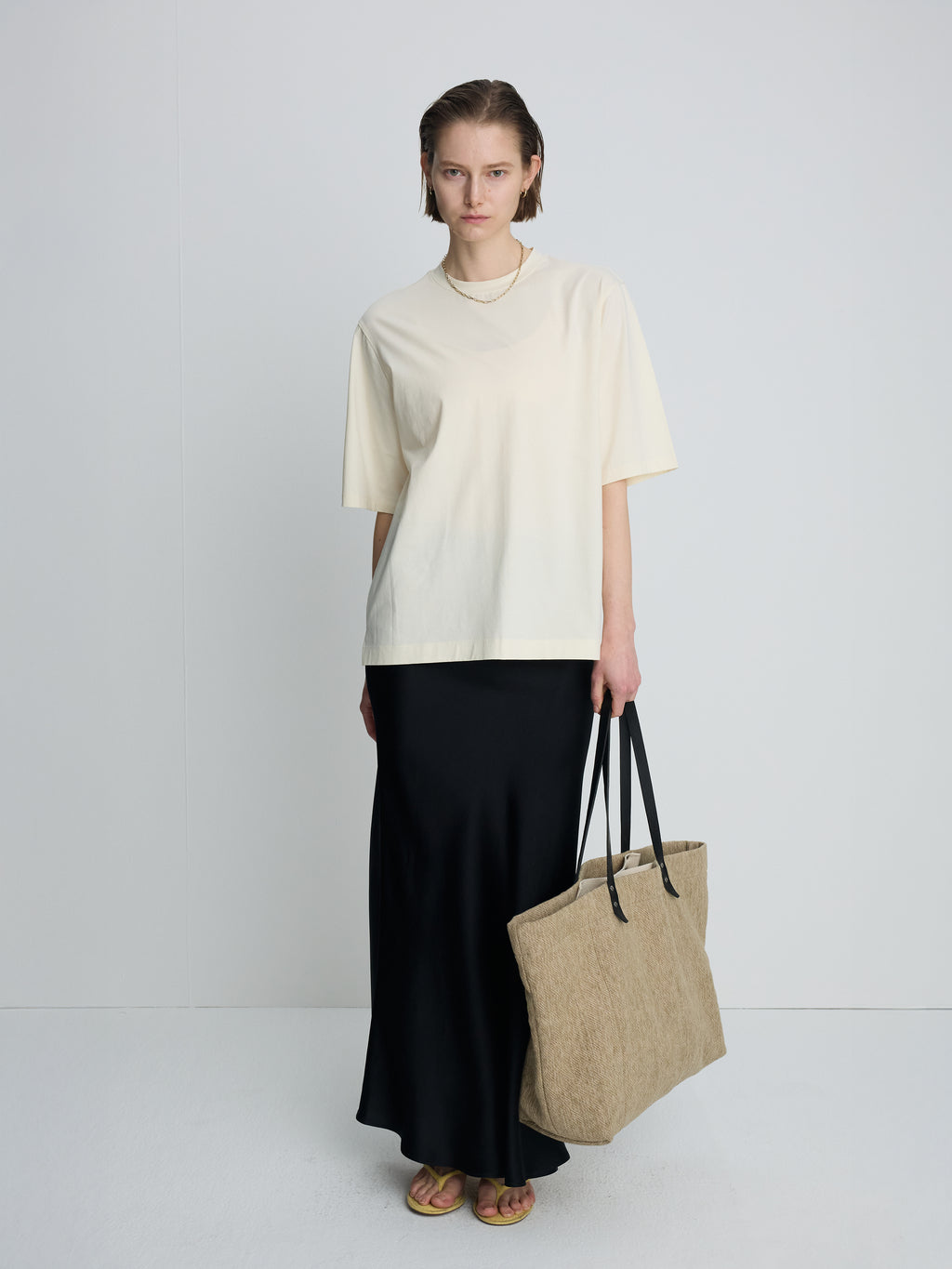 (W) HIGH-DENSITY RELAXED COTTON T-SHIRT_ PALE YELLOW