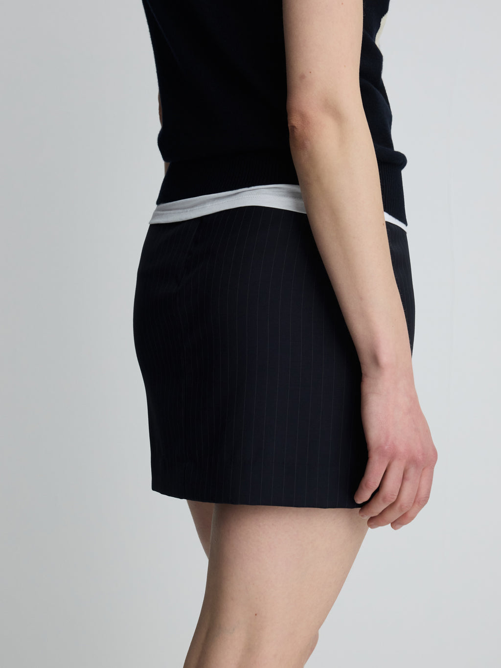 (W) WOOL PIN STRIPED MINI SKIRT_ NAVY PINSTRIPE
