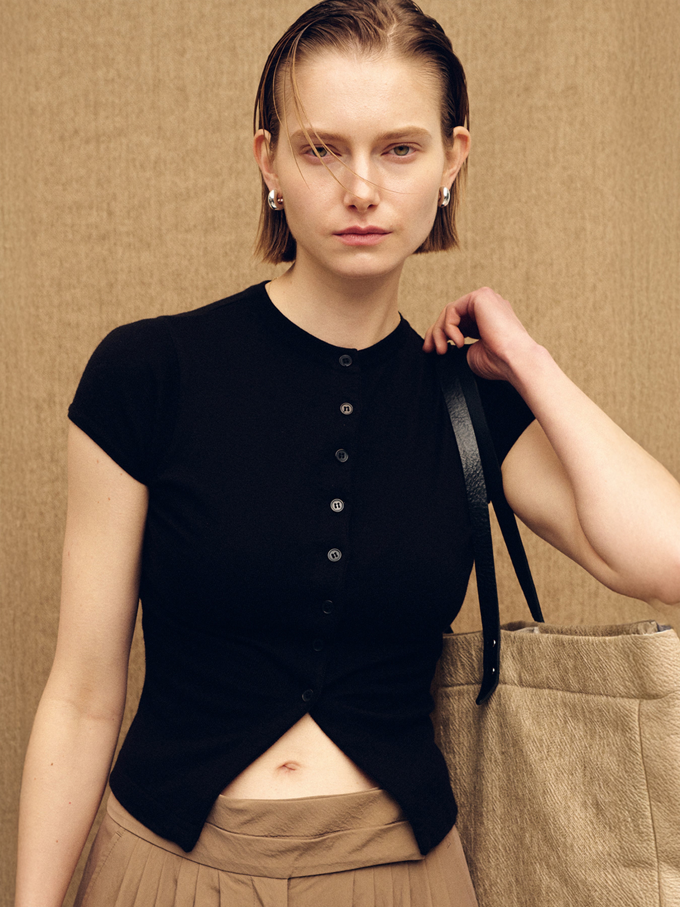 (W) SILK COTTON CAP SLEEVE CARDIGAN_ BLACK