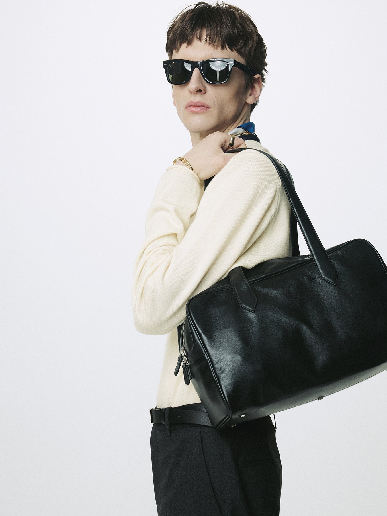 EXTRA FINE WOOL RAW HEM HENLEY NECK KNIT_ ECRU