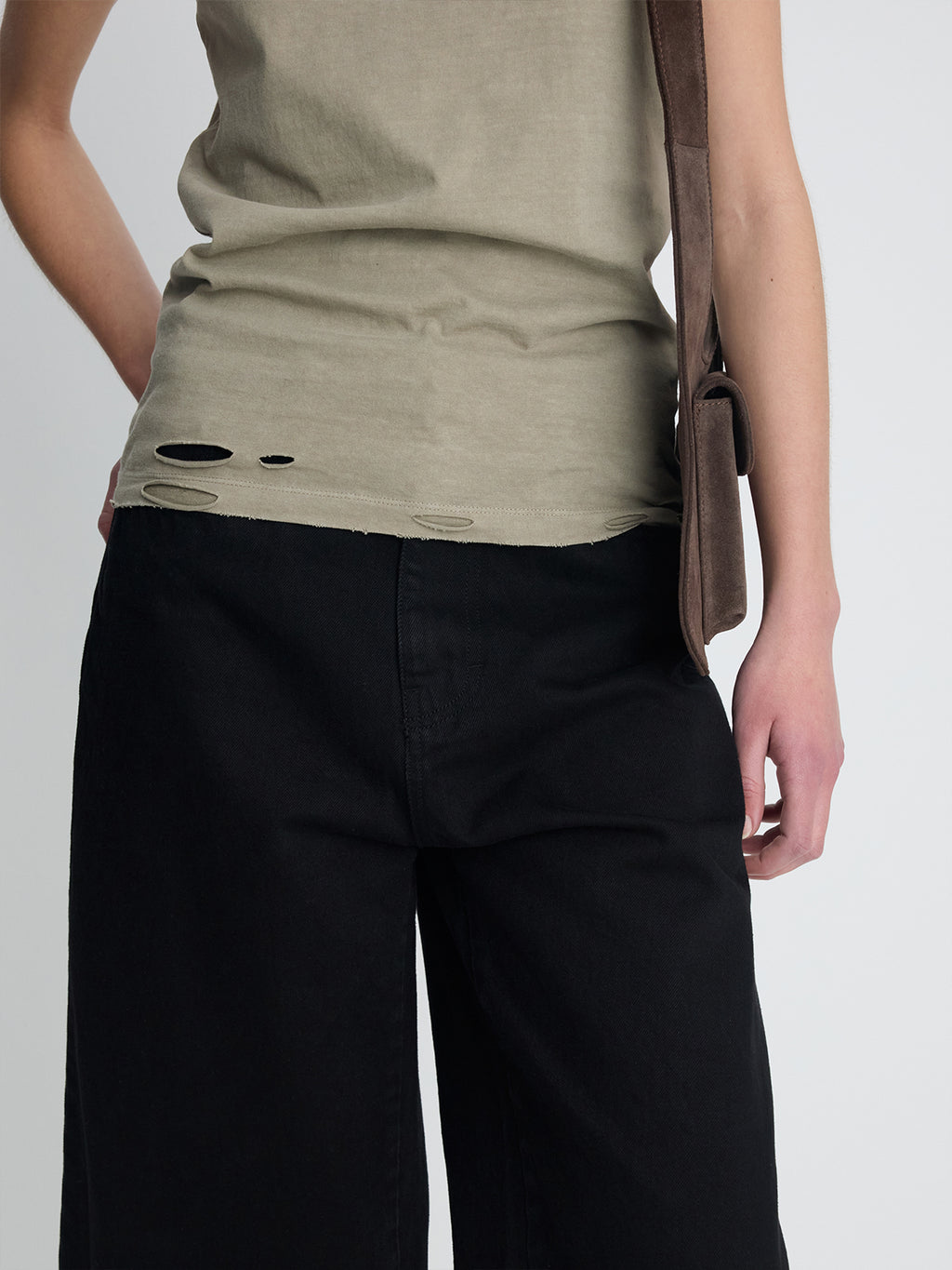 (W) HAND-DISTRESSED REGURAL TANK TOP_ PALE OLIVE