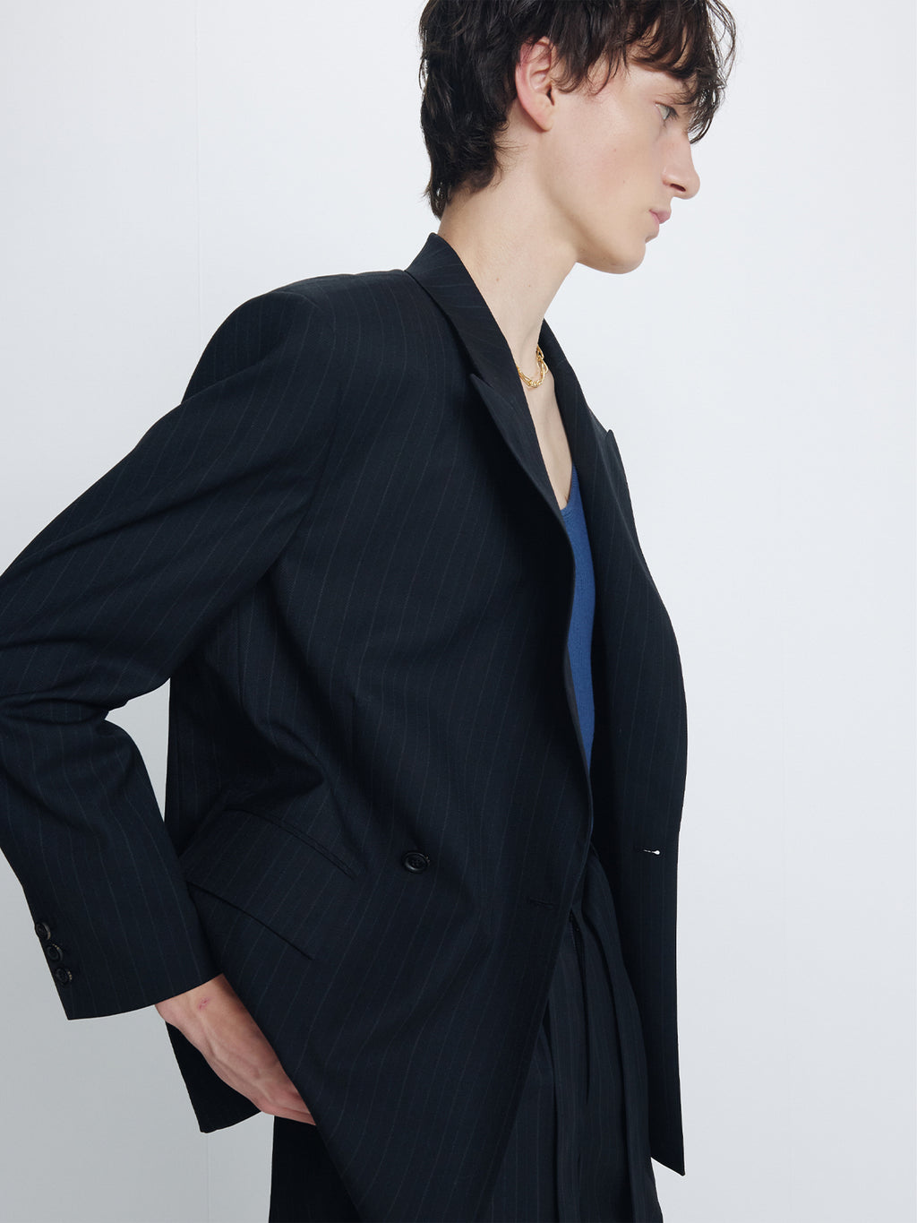 PINSTRIPED WOOL TAILORED WRAP BLAZER_ BLACK PINSTRIPE