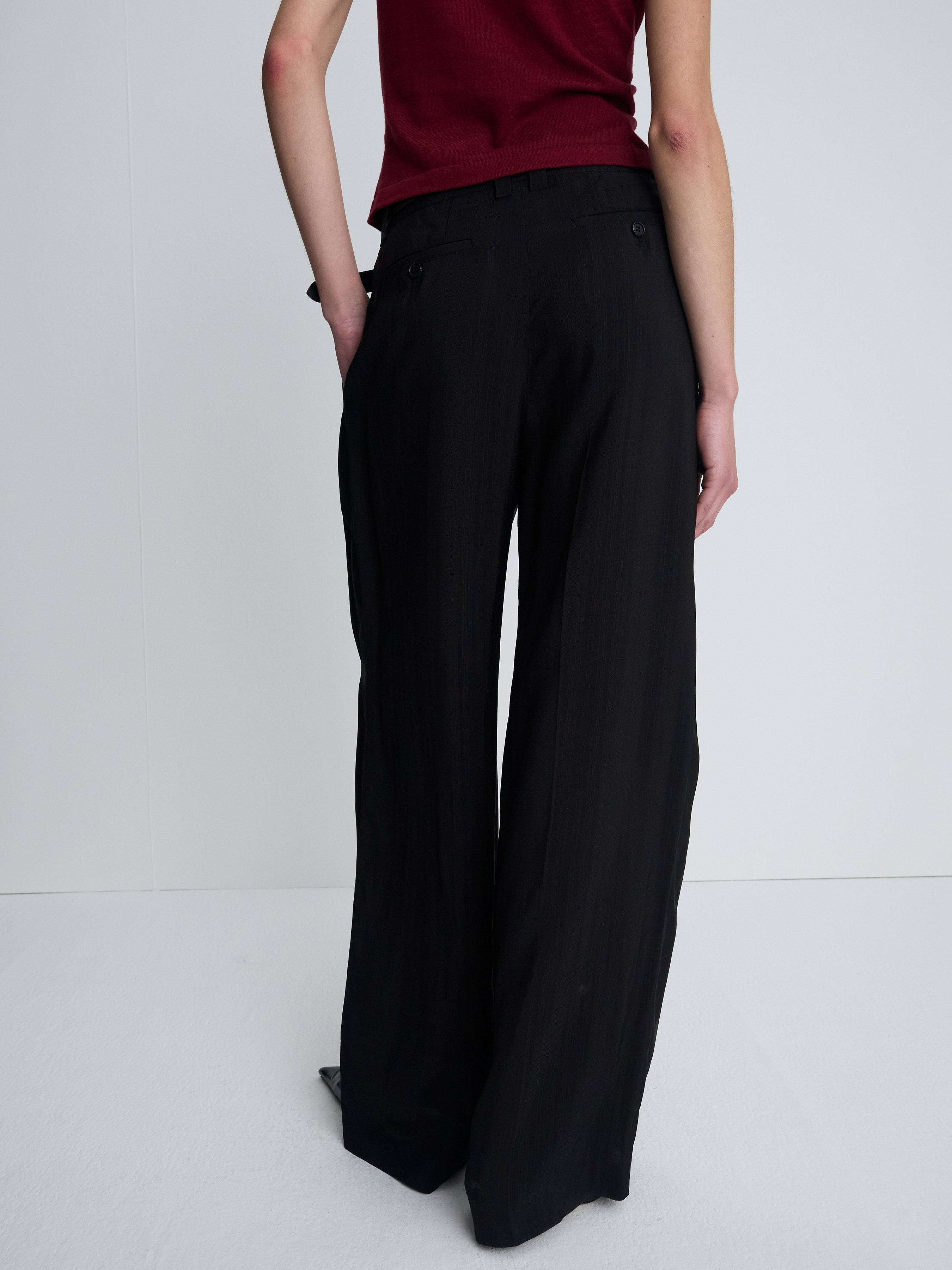 (W) AIRY WIDE LEG PLEATED TROUSERS_ BLACK
