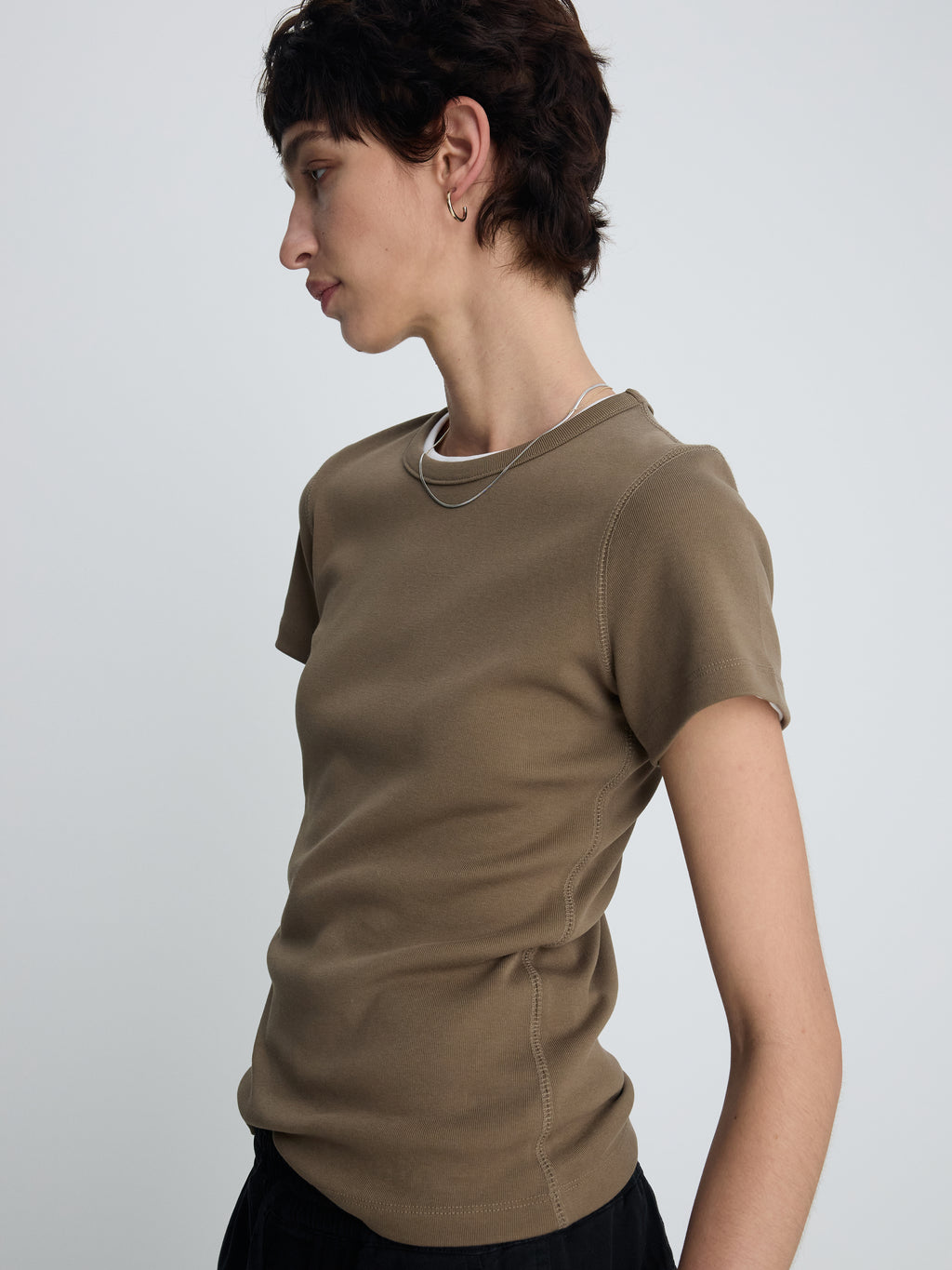 (W) RIBBED HALF SLEEVE T-SHIRTS_ TAUPE