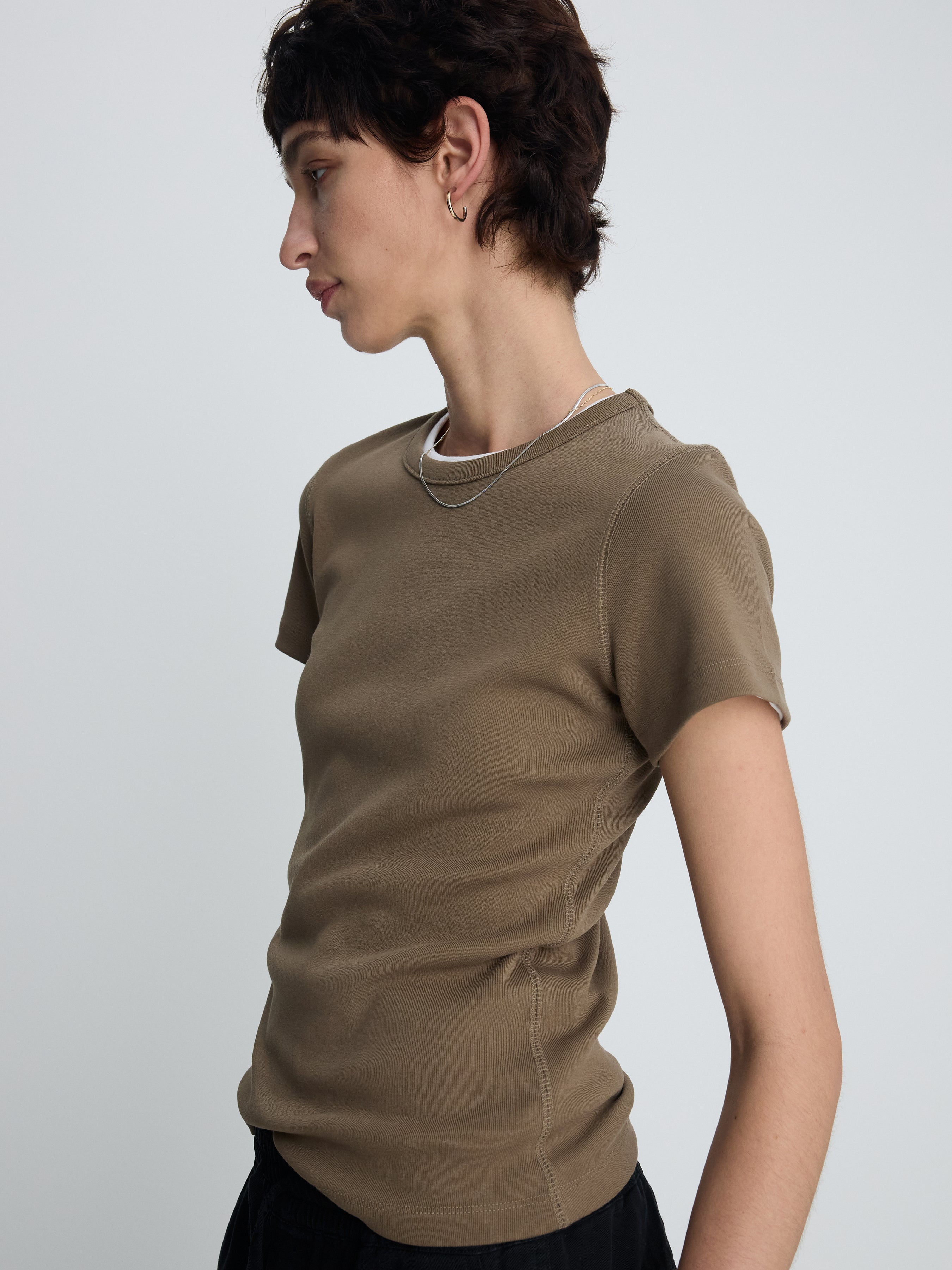 (W) RIBBED HALF SLEEVE T-SHIRTS_ TAUPE