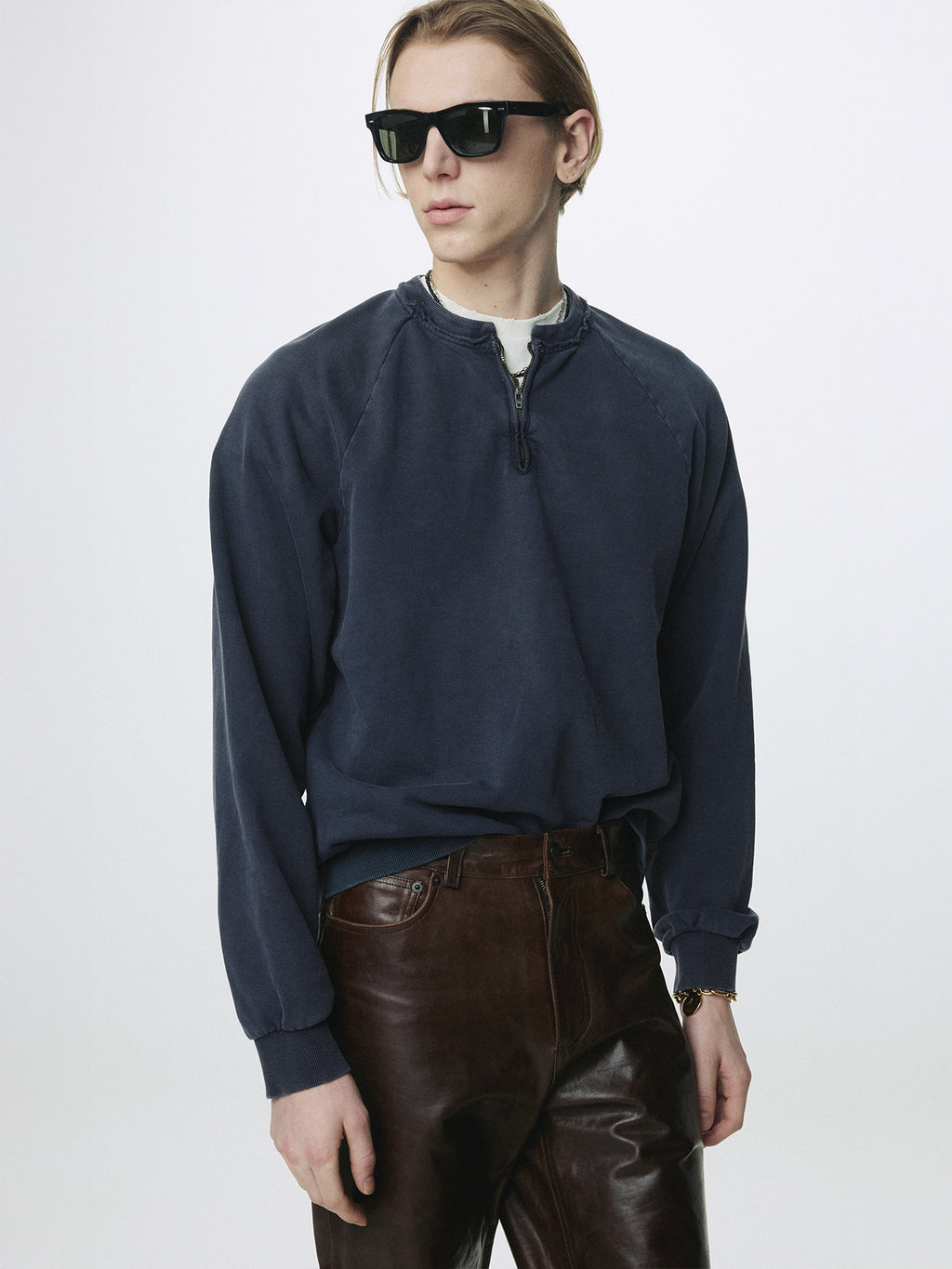 GARMENT DYED ZIP SWEATSHIRT_ FADED NAVY