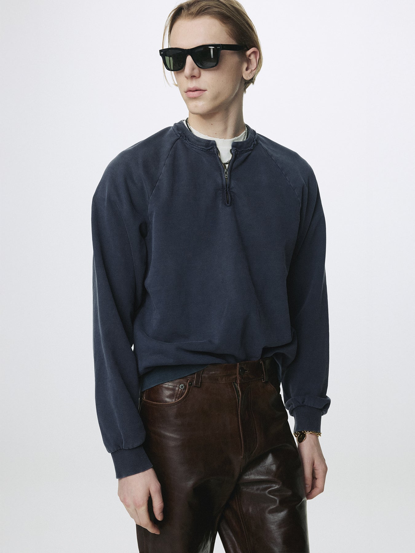 GARMENT DYED ZIP SWEATSHIRT_ FADED NAVY