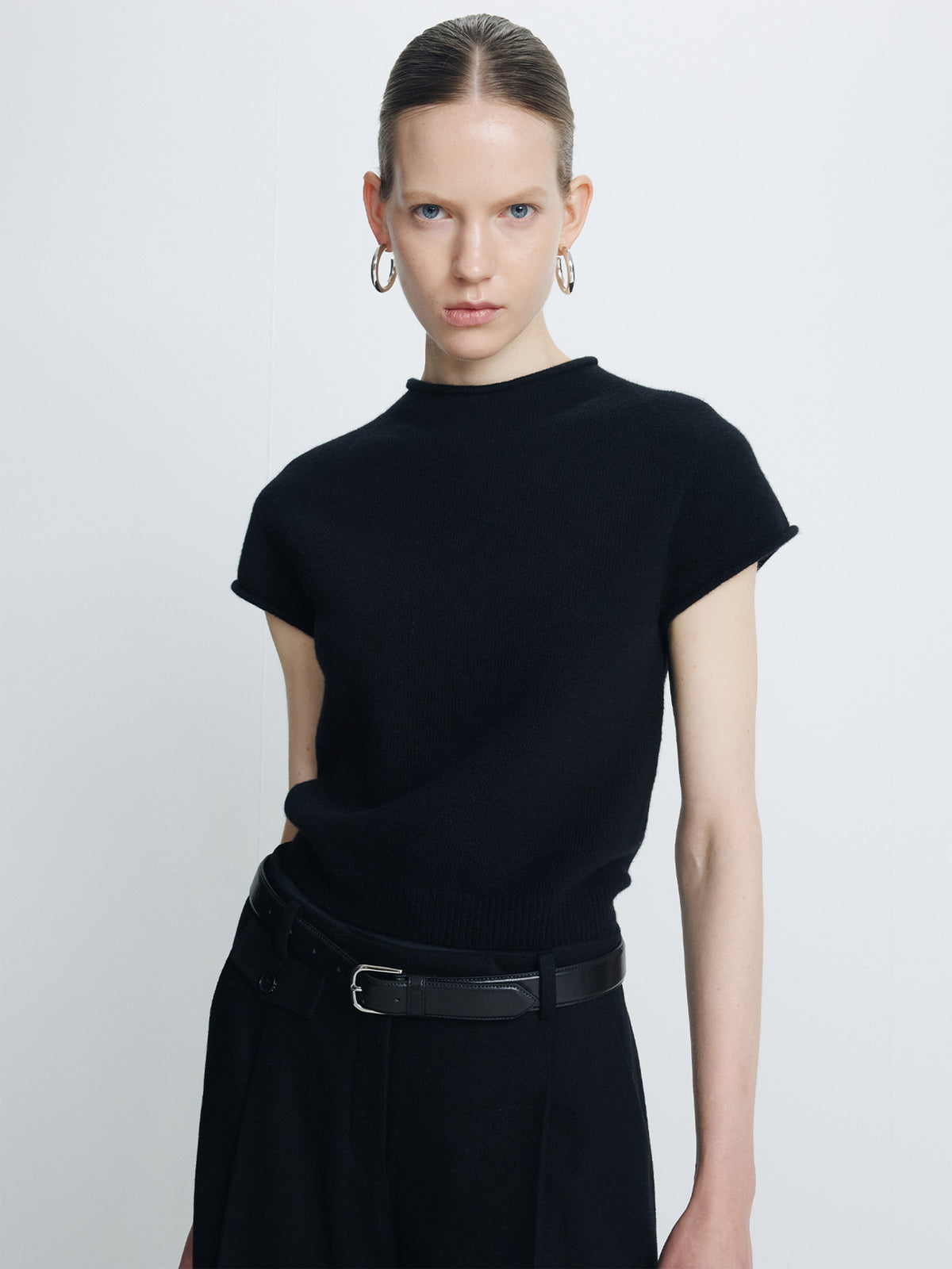 (W) SUPERFINE WOOL CROPPED SWEATER_ BLACK