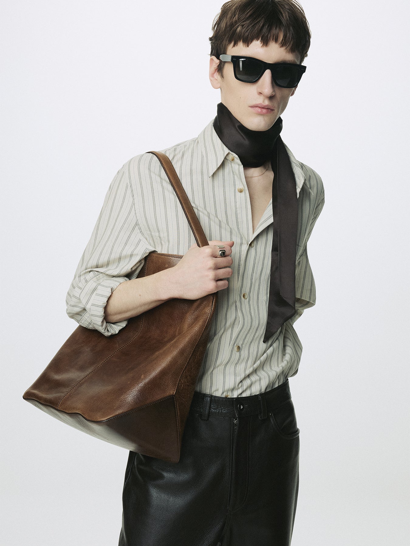 OIL PULL UP LEATHER TOTE BAG_ ANTIQUE BROWN