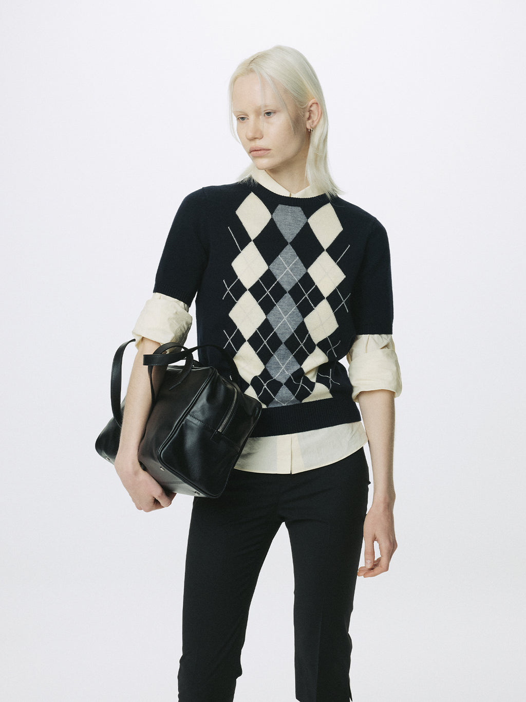 (W) SUPERFINE WOOL ARGYLE CREW NECK SWEATER_ NAVY WAX YELLOW
