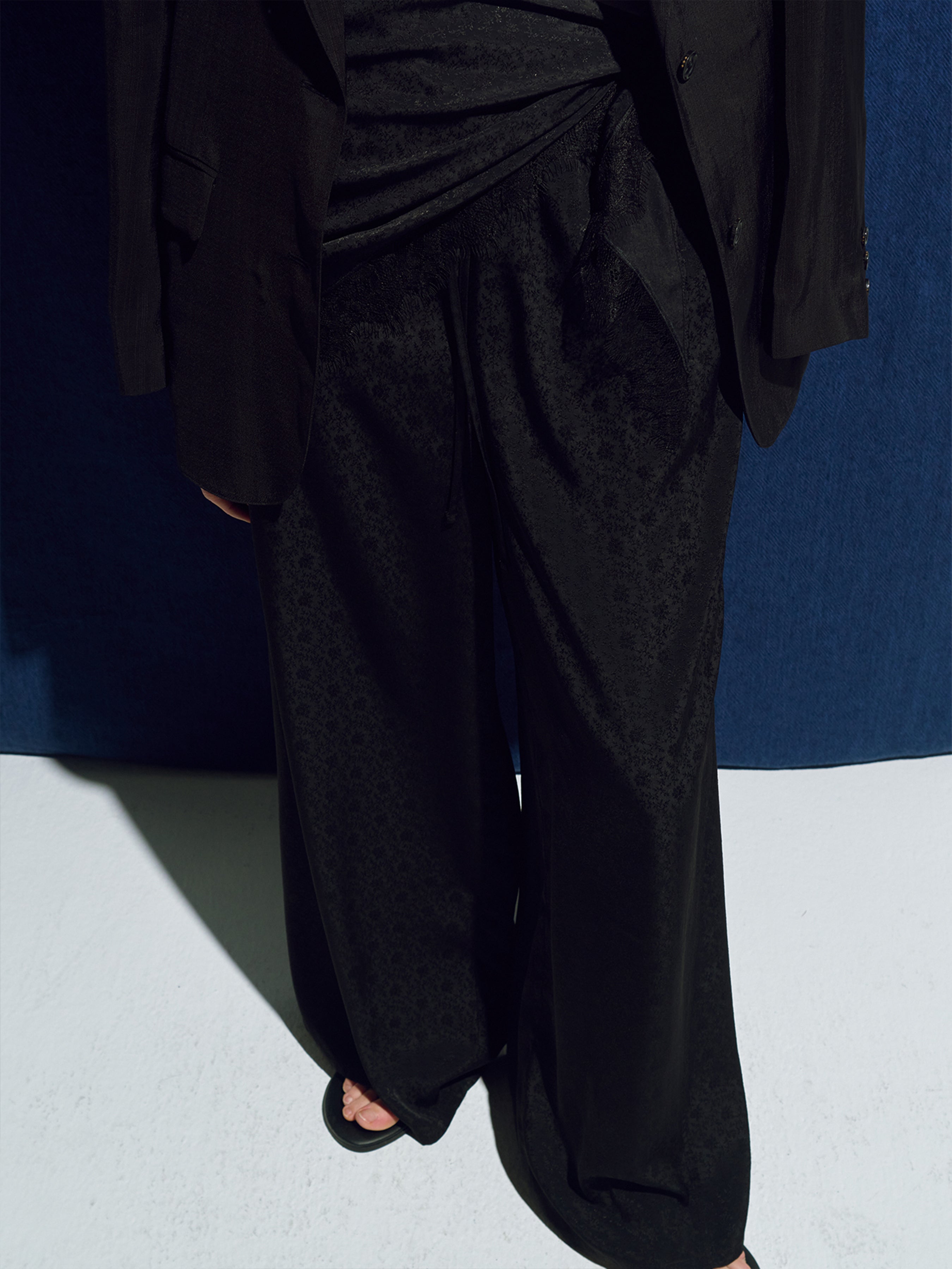 (W) JACQUARD WRAP LOOSE FIT PANTS_ BLACK