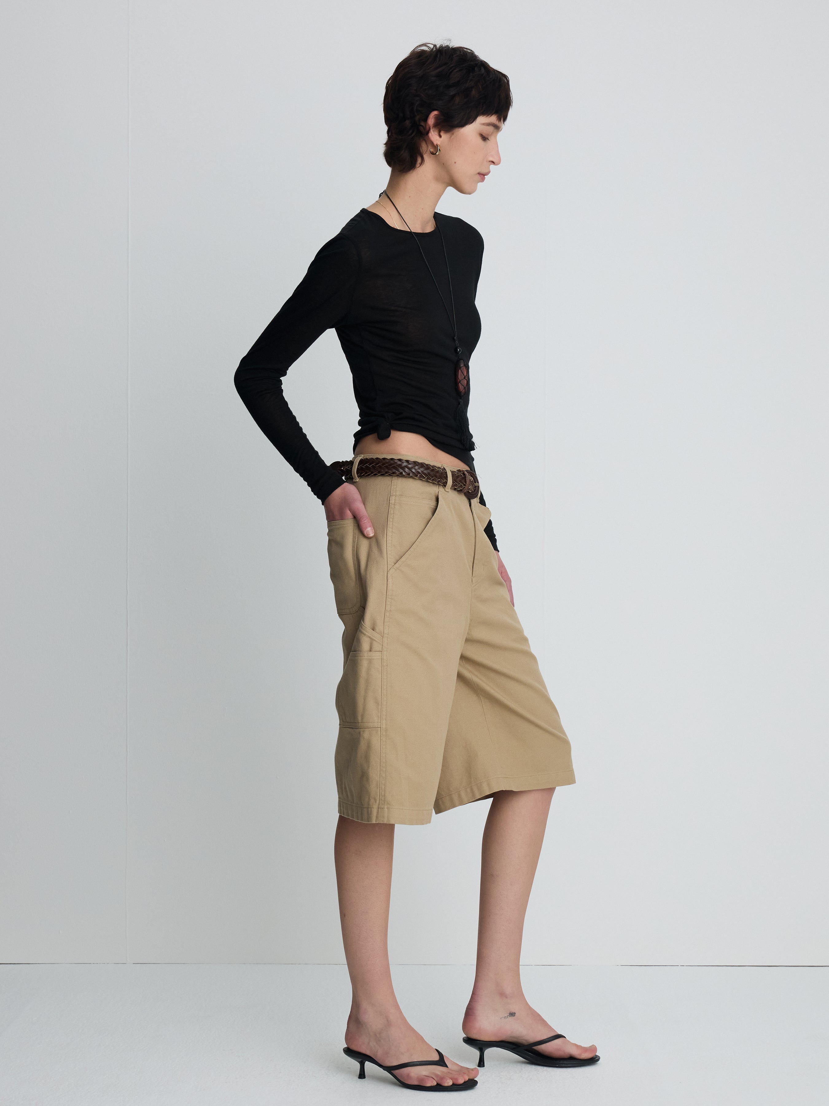 (W) COTTON RELAXED UTILITY SHORTS_ BEIGE