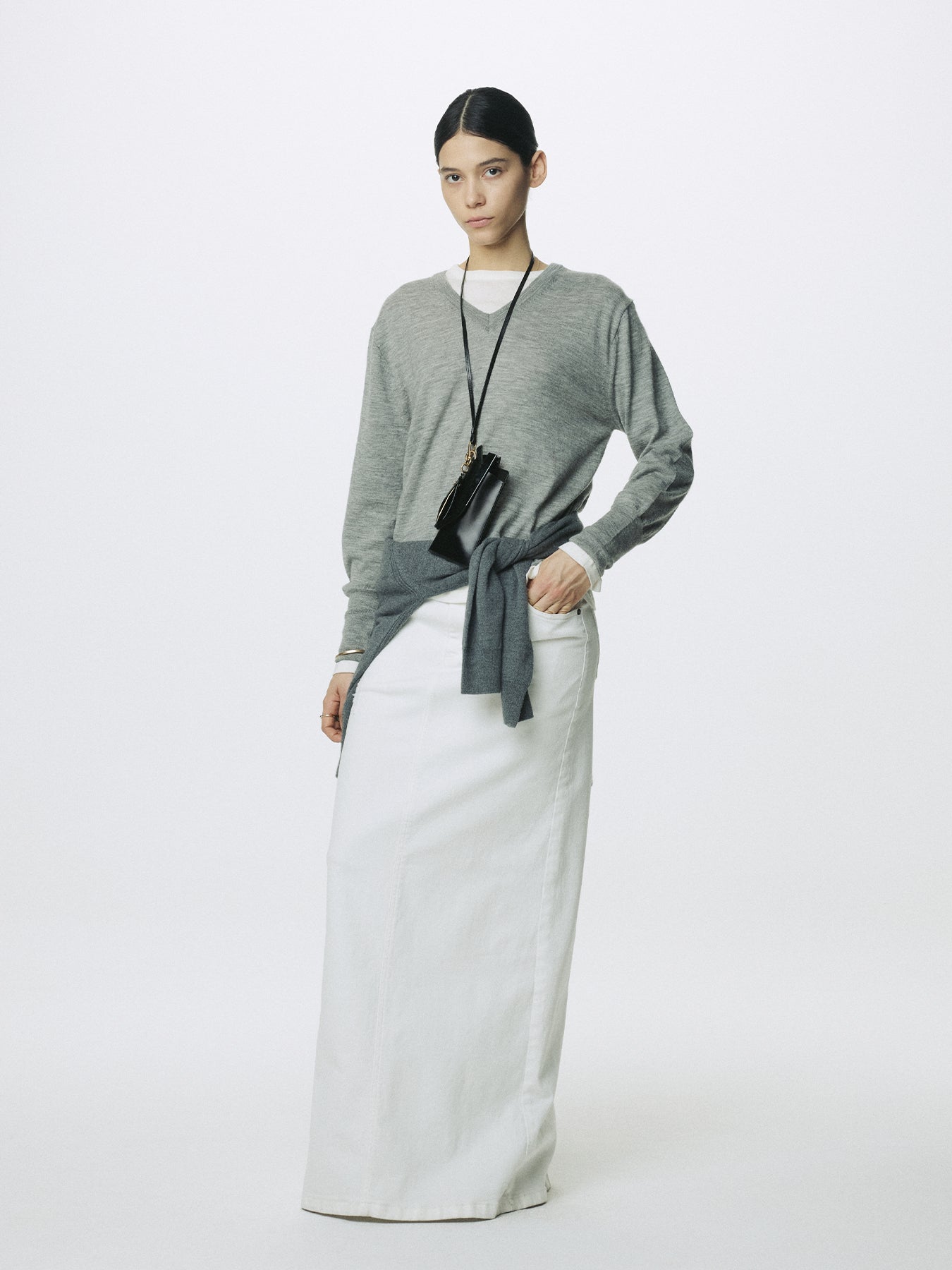 (W) WHITE SLIM FIT DENIM MAXI SKIRT_ OFF WHITE