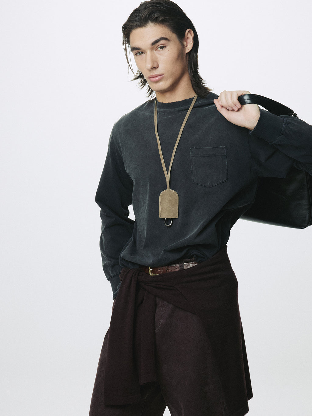 GARMENT DYED LONG SLEEVE CREW_ FADED BLACK