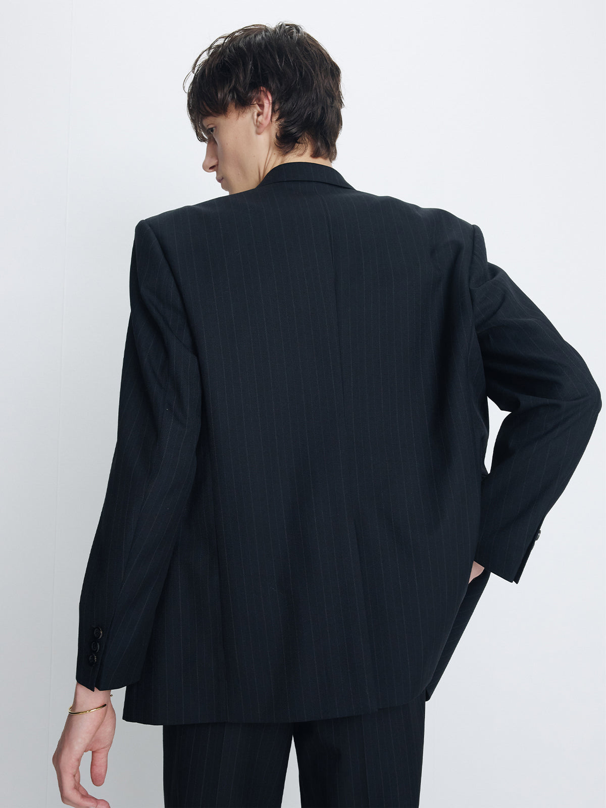 PINSTRIPED WOOL TAILORED WRAP BLAZER_ BLACK PINSTRIPE