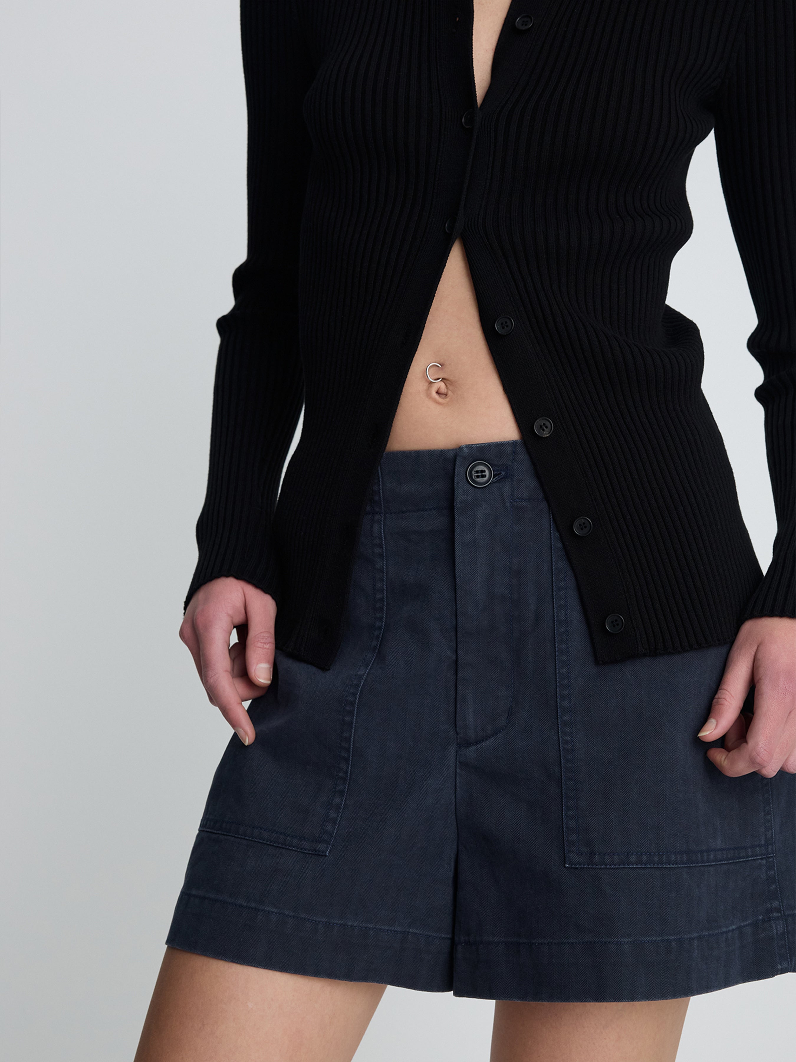 (W) GARMENT WASHED HBT FATIGUE SHORTS_ FADED NAVY