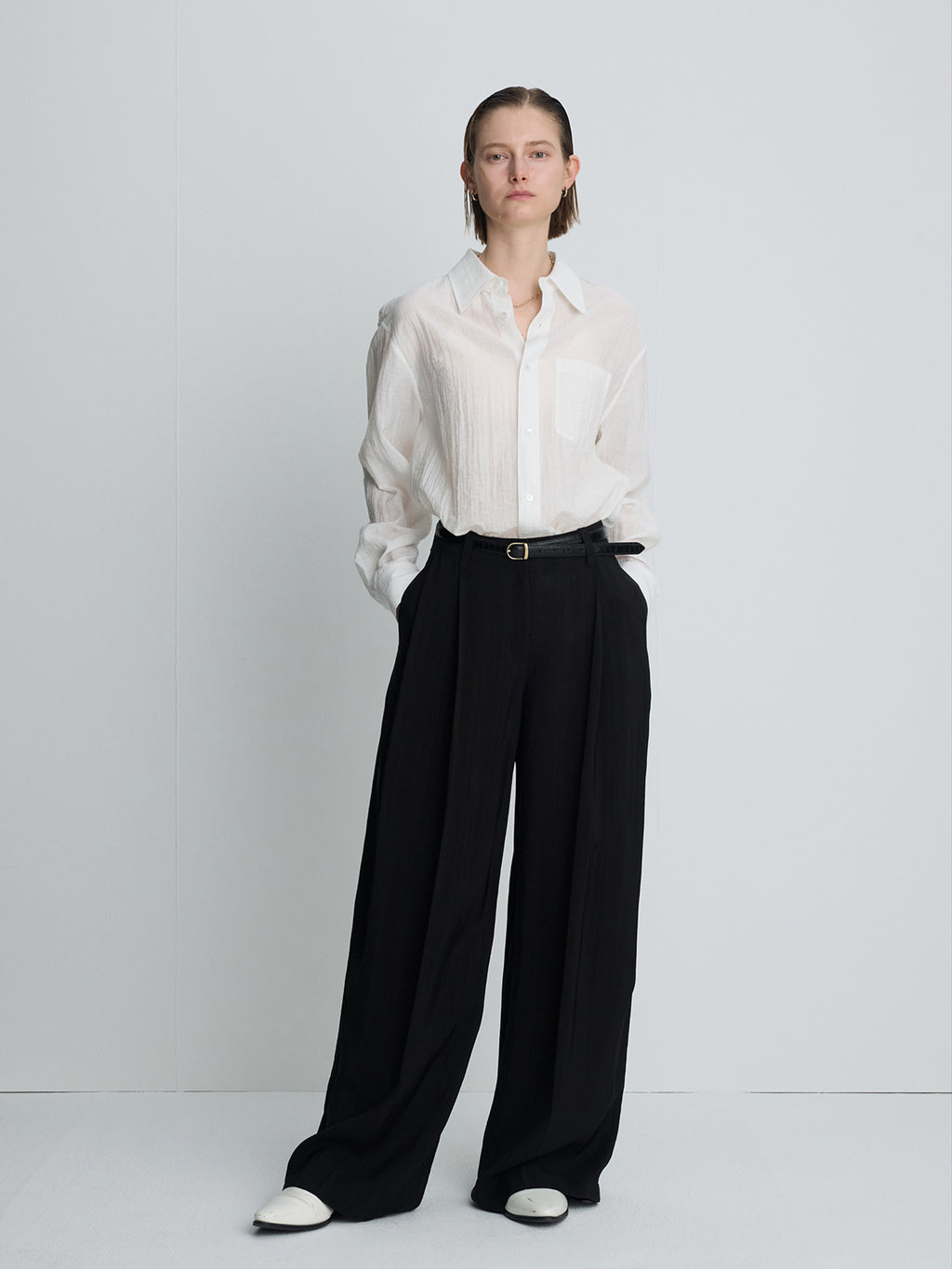 (W) LINEN RELAXED FIT SHIRT_ OFF WHITE