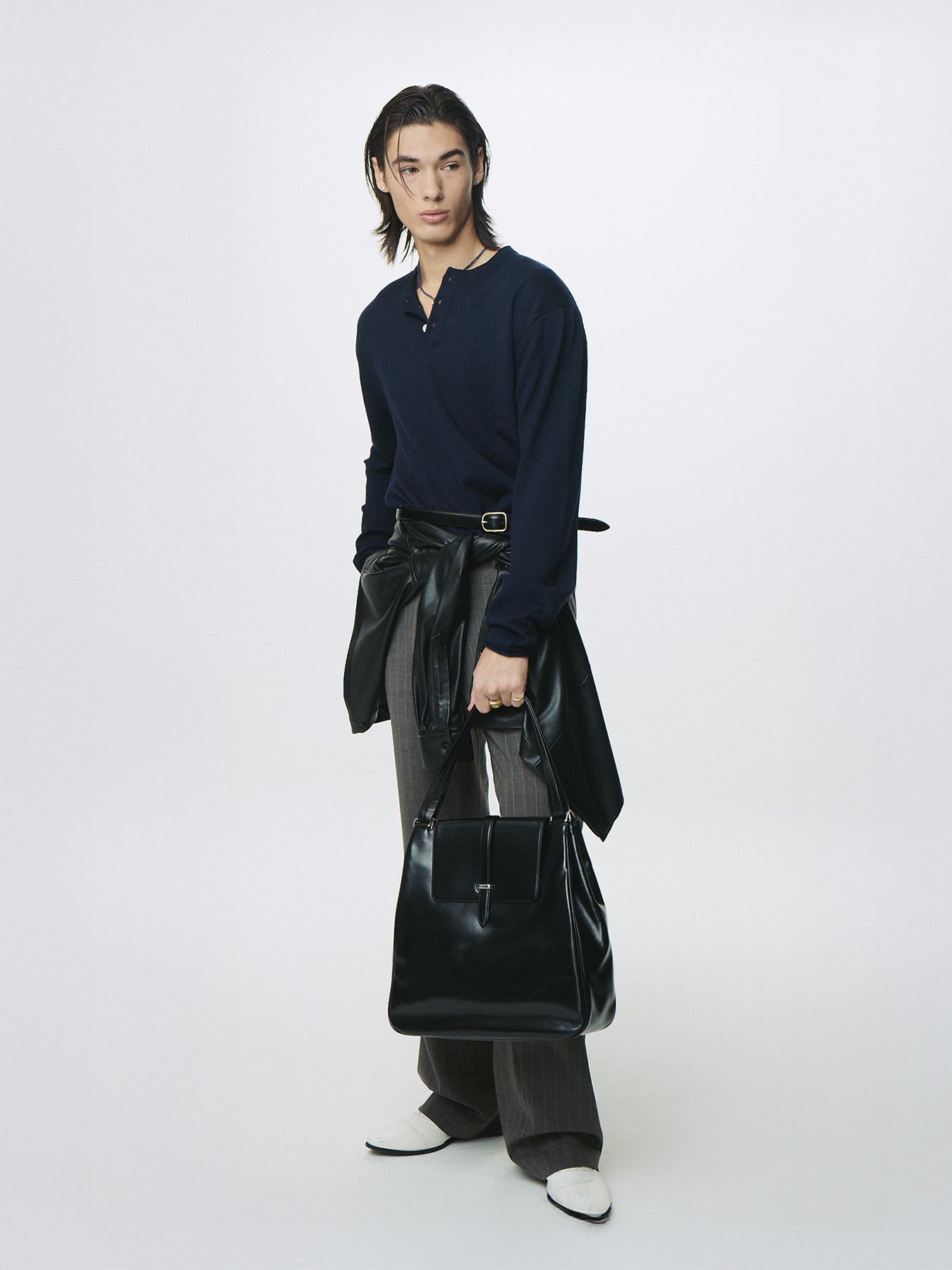 OIL PULL UP LEATHER HOBO BAG_ BLACK