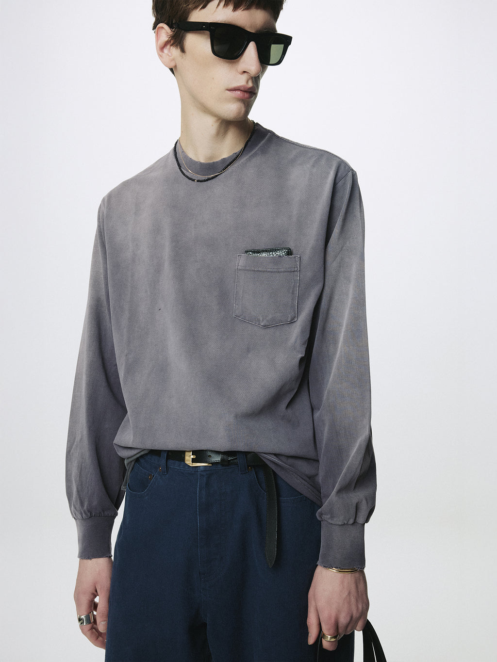 GARMENT DYED LONG SLEEVE CREW_ SMOKE GREY