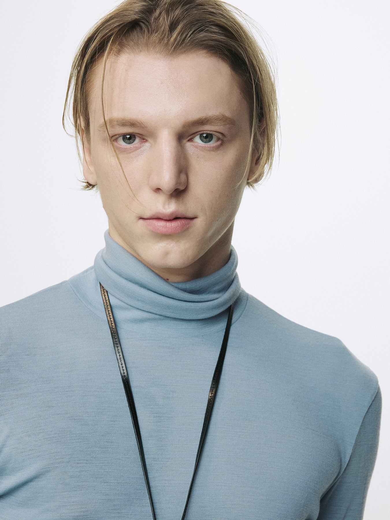 LIGHT WOOL SLIM ROLL NECK (JAPANESE FABRIC)_ DUSTY BLUE