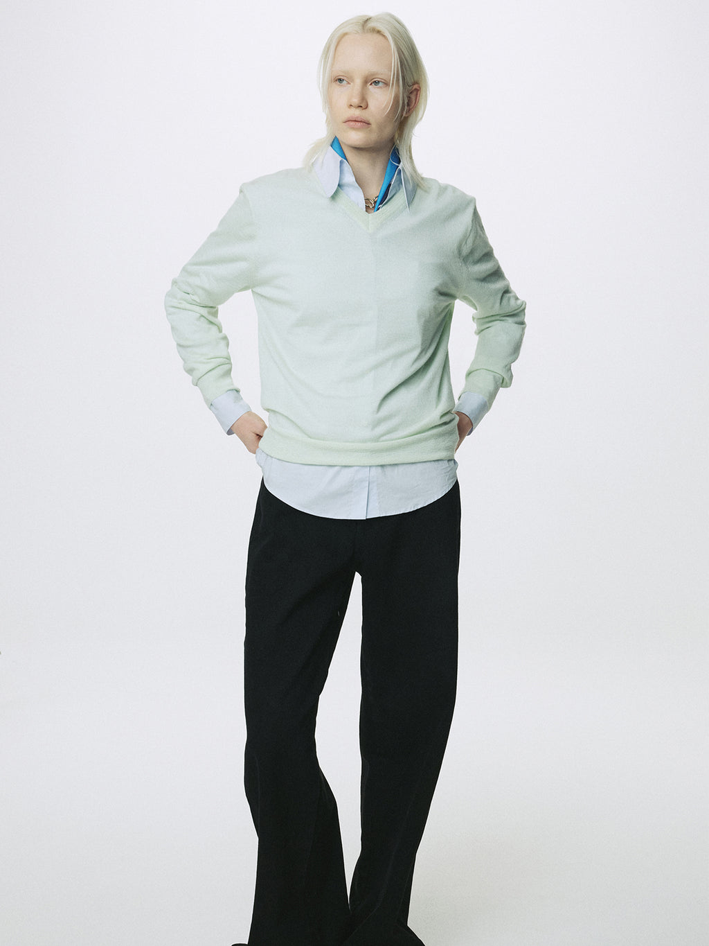 (W) AIRY CASHMERE V-NECK_ MINT