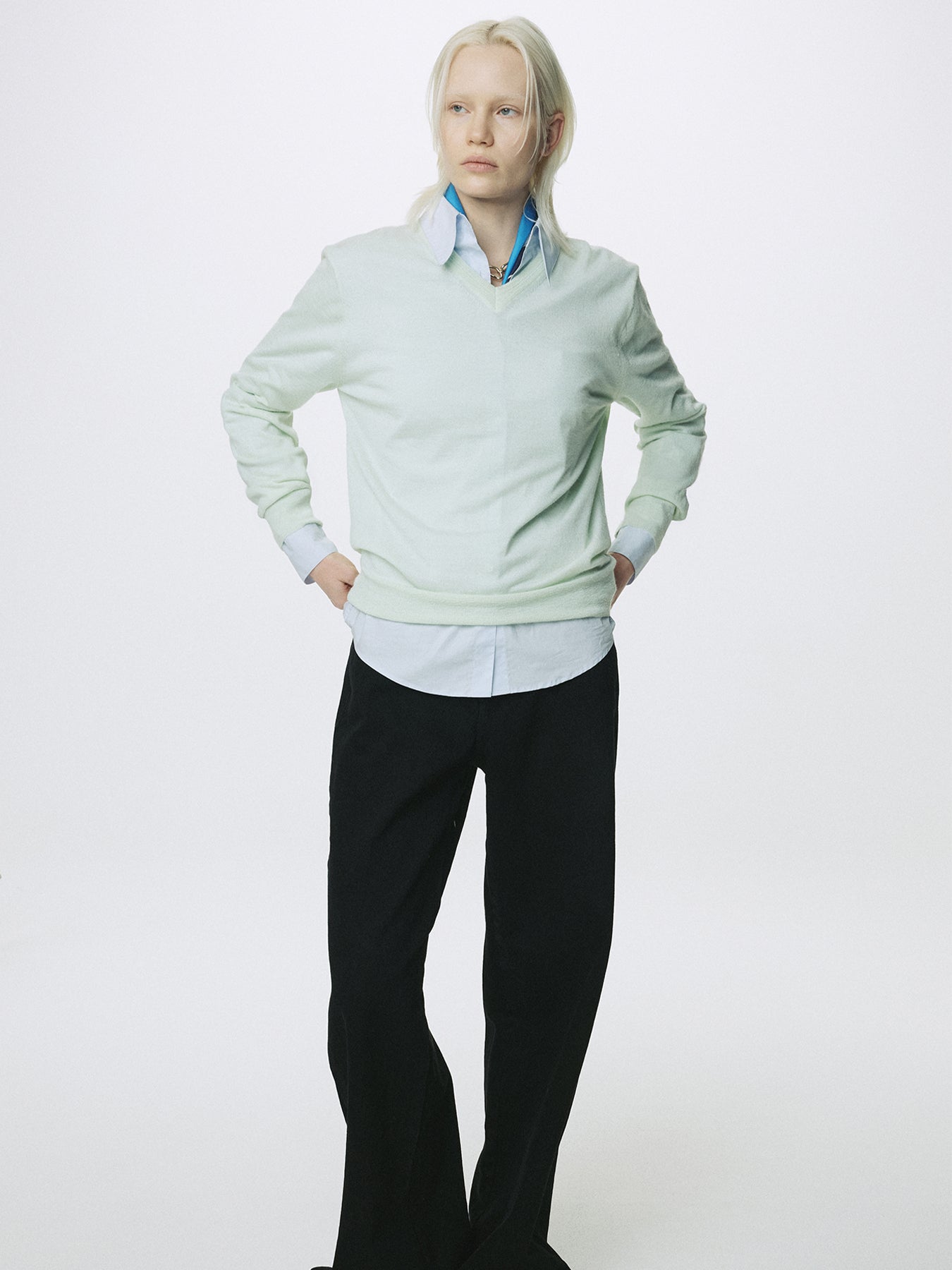 (W) AIRY CASHMERE V-NECK_ MINT
