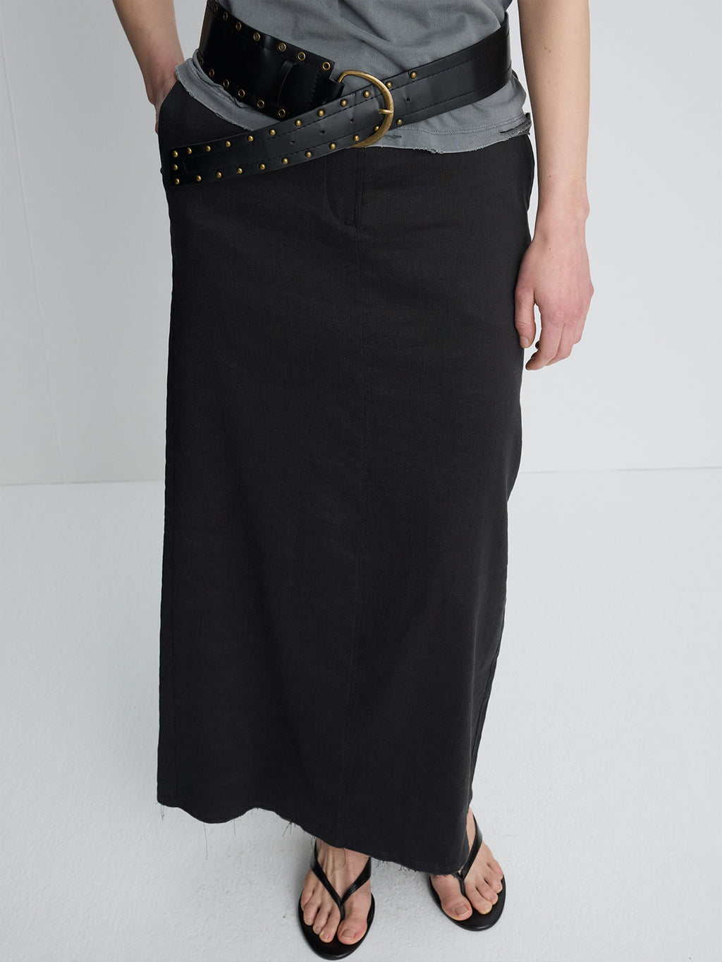 (W) LINEN RELAXED MAXI SKIRT_ VINTAGE CARBON