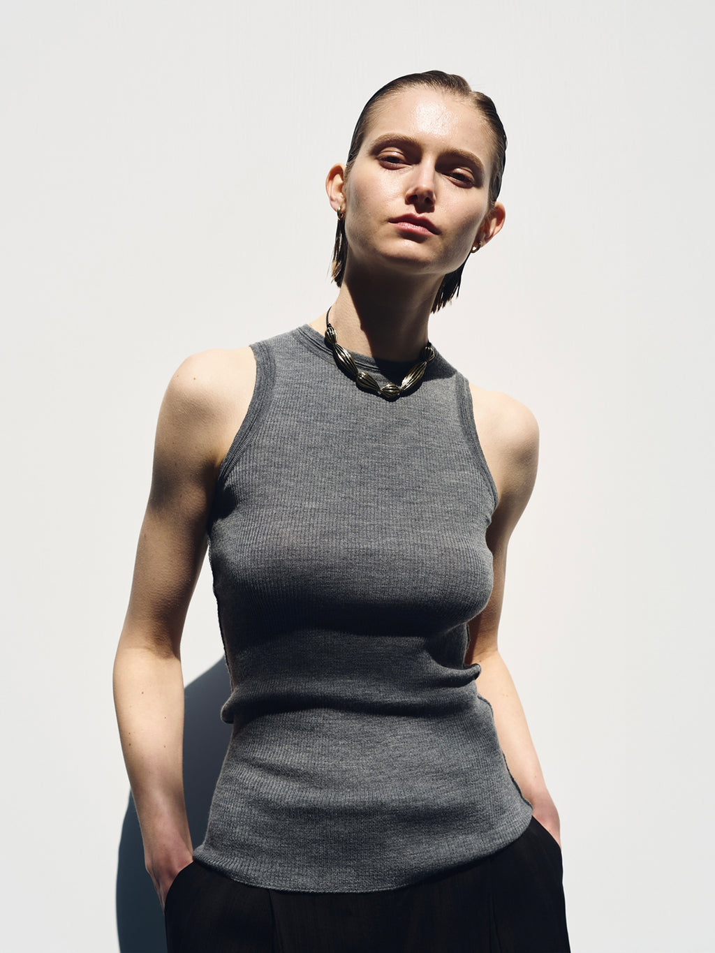 (W) WOOL CASHMERE RIBBED TANK TOP_ DARK GREY