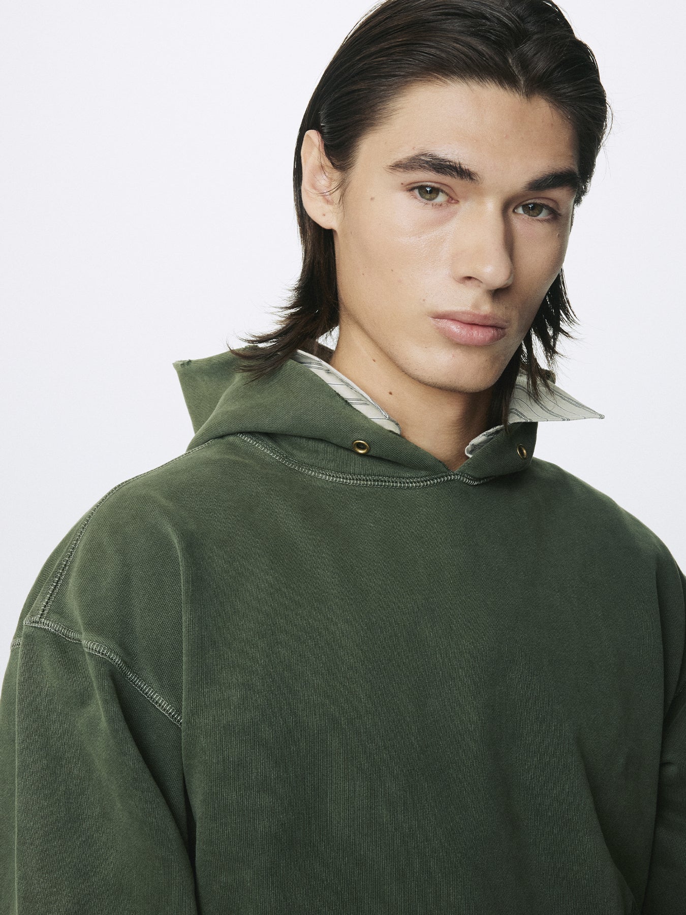 GARMENT DYED RAW EDGE HOODIE_ FADED GREEN