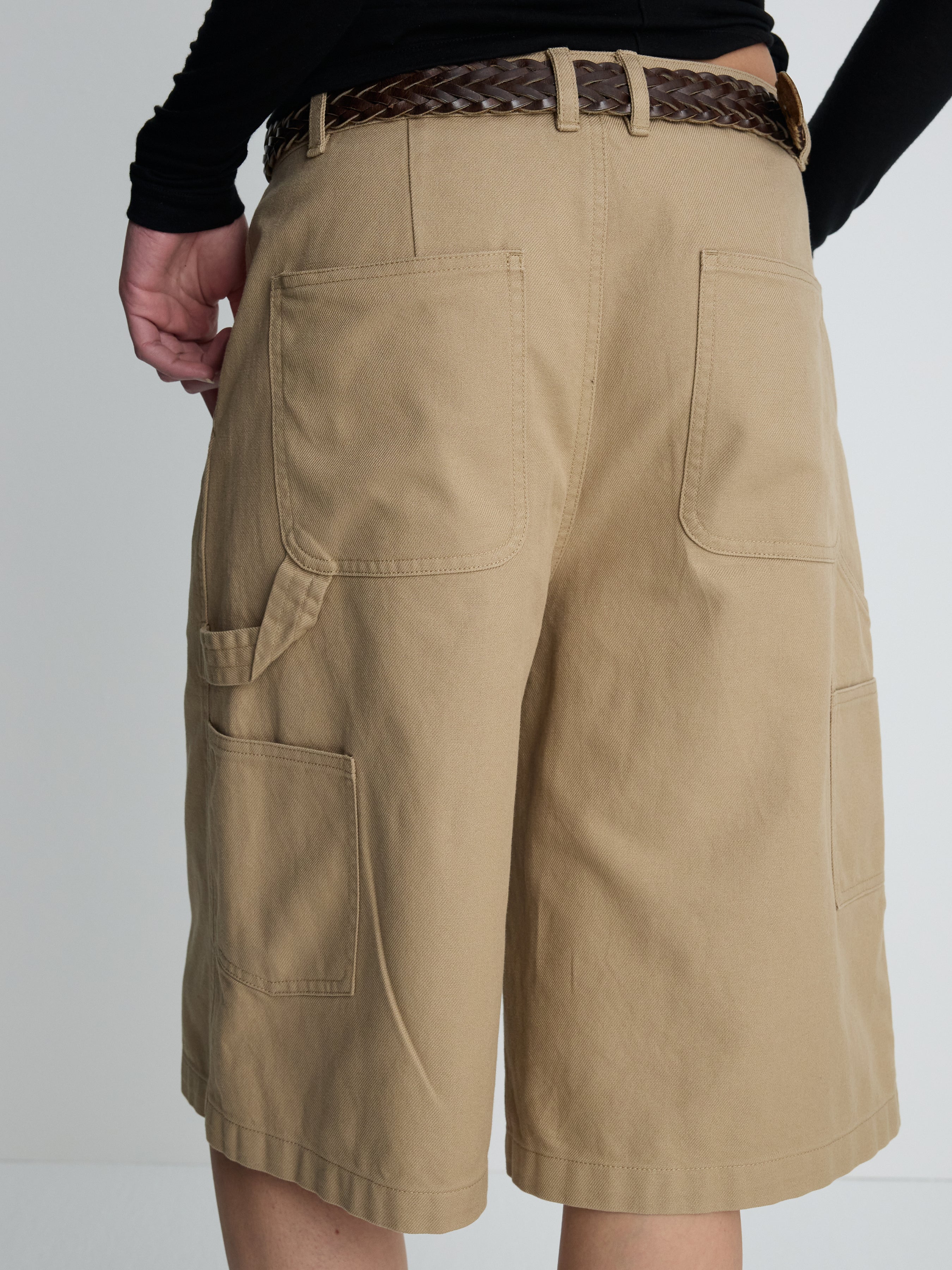 (W) COTTON RELAXED UTILITY SHORTS_ BEIGE