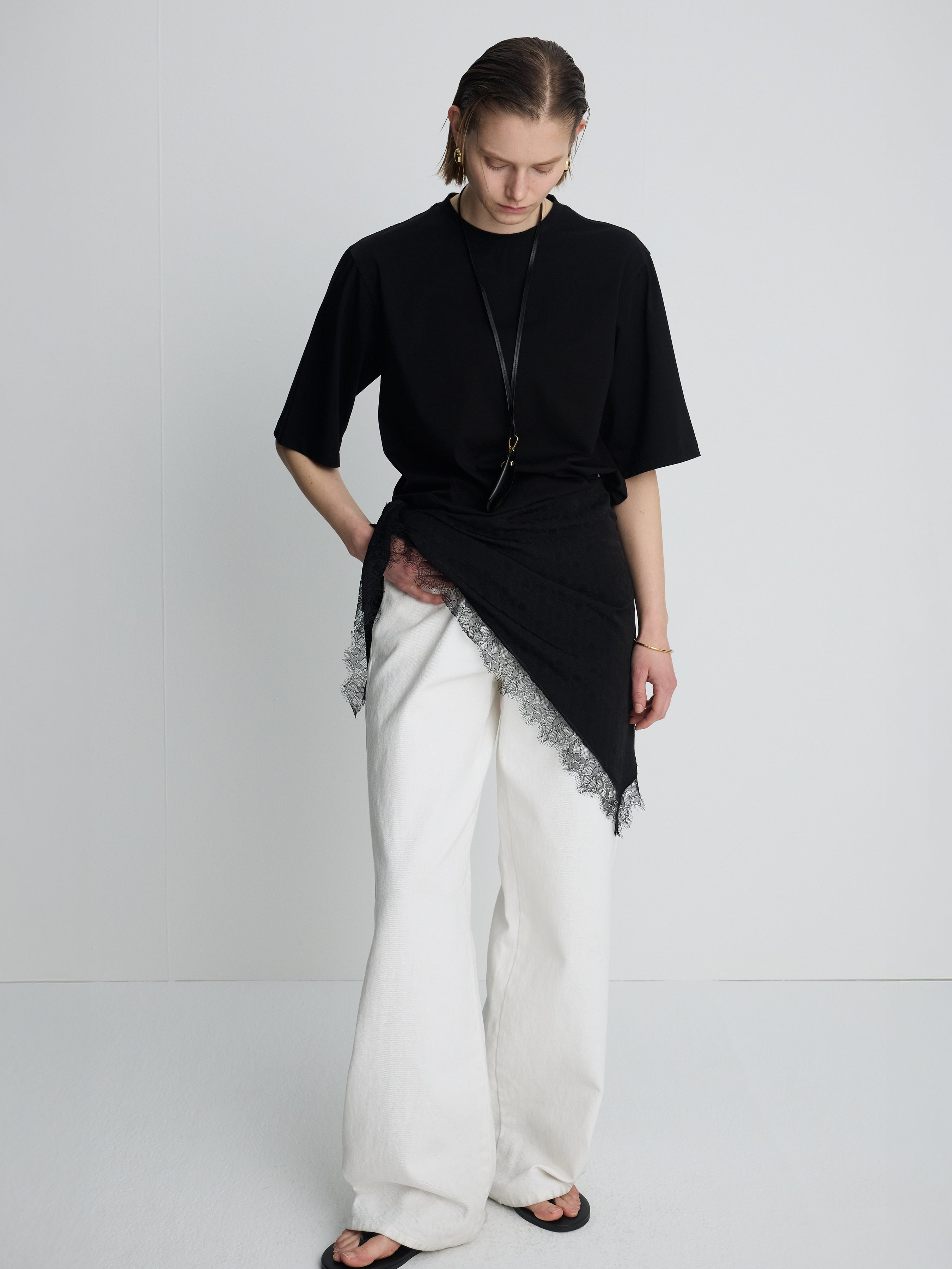(W) HIGH-DENSITY RELAXED COTTON T-SHIRT_ BLACK