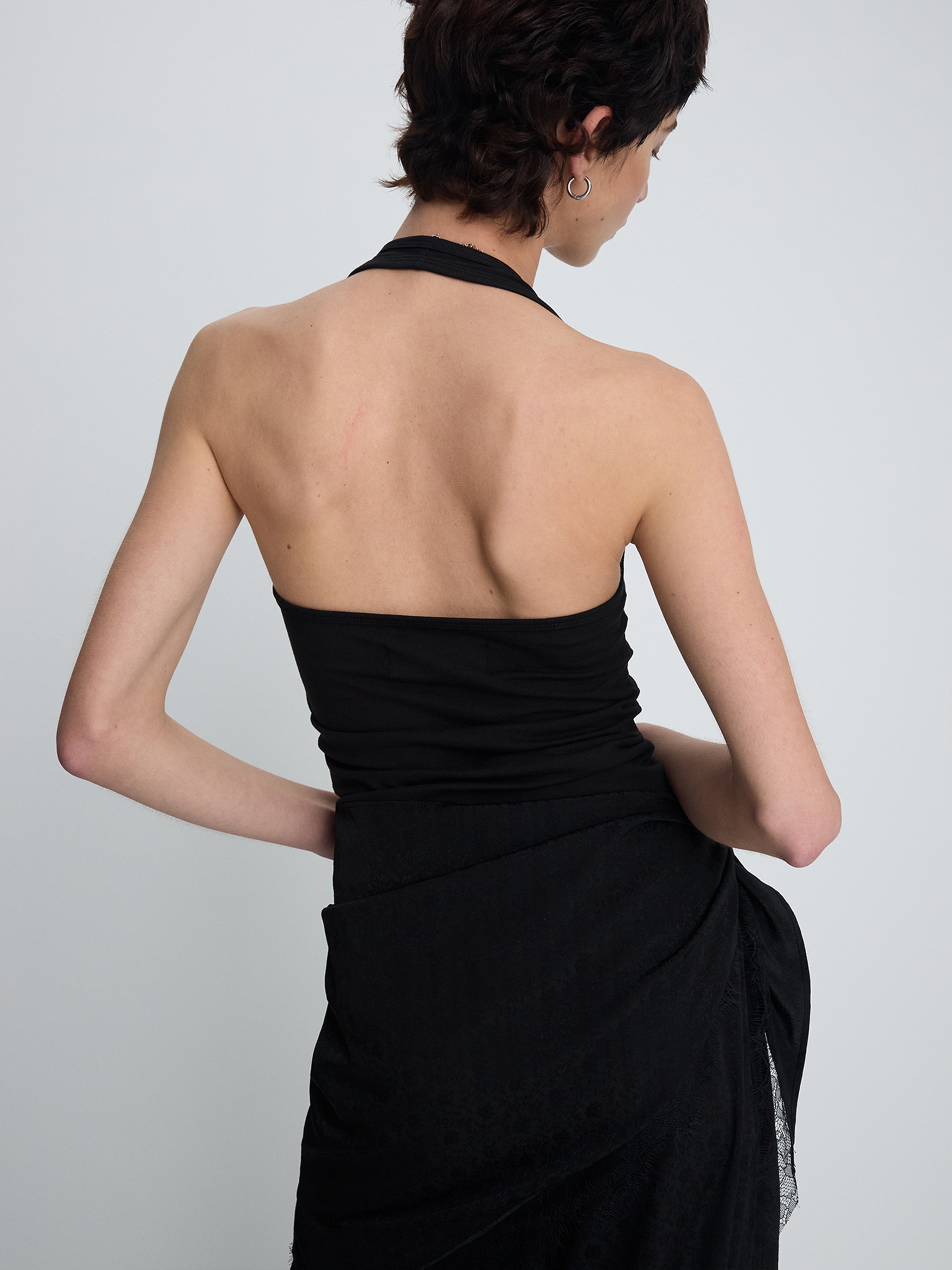 (W) HALTER-NECK SLEEVELESS TOP_ BLACK